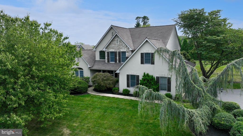 Photo of 502 Country Meadows Drive, LANCASTER, PA 17602 (MLS # PALA2073926)