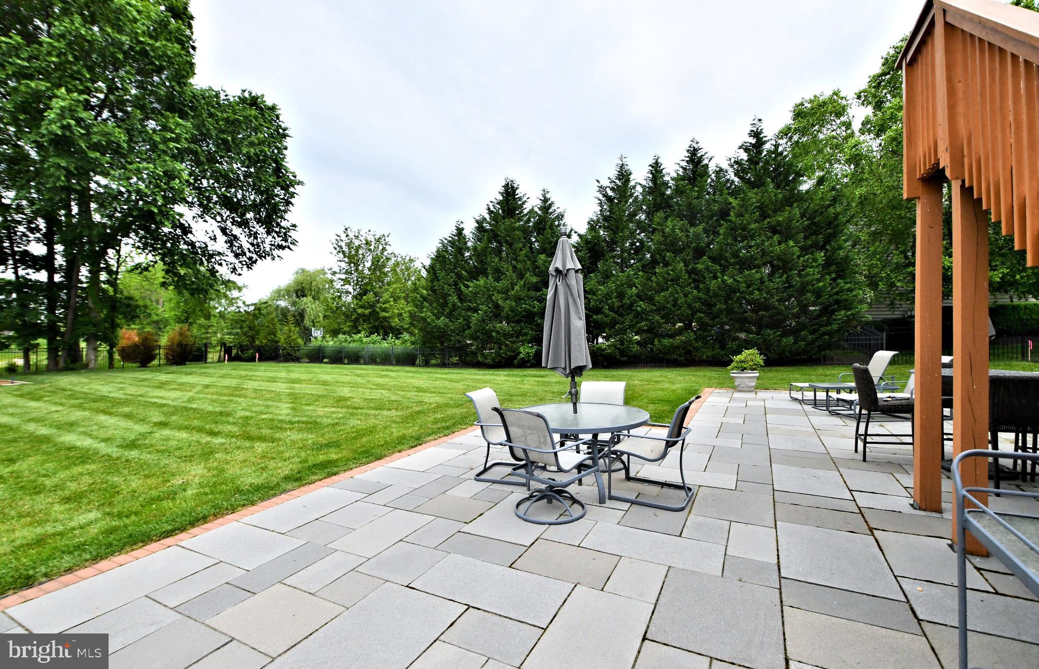 VALLEY GREEN - Residential