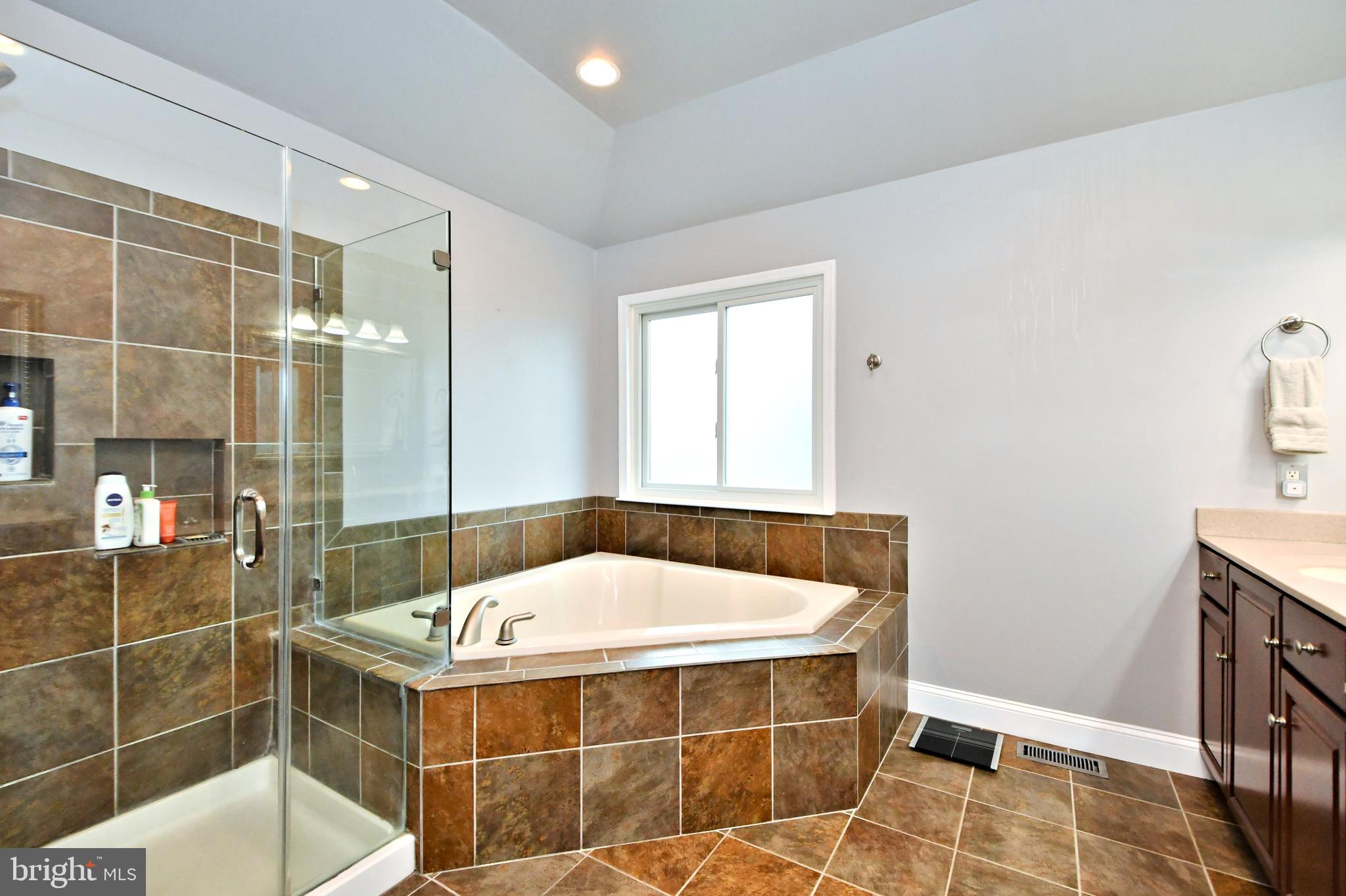 VALLEY GREEN - Residential