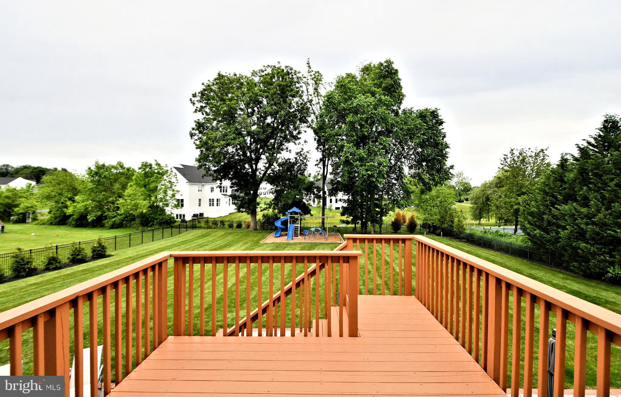 VALLEY GREEN - Residential