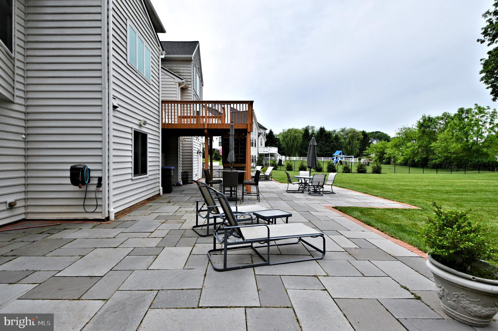 VALLEY GREEN - Residential