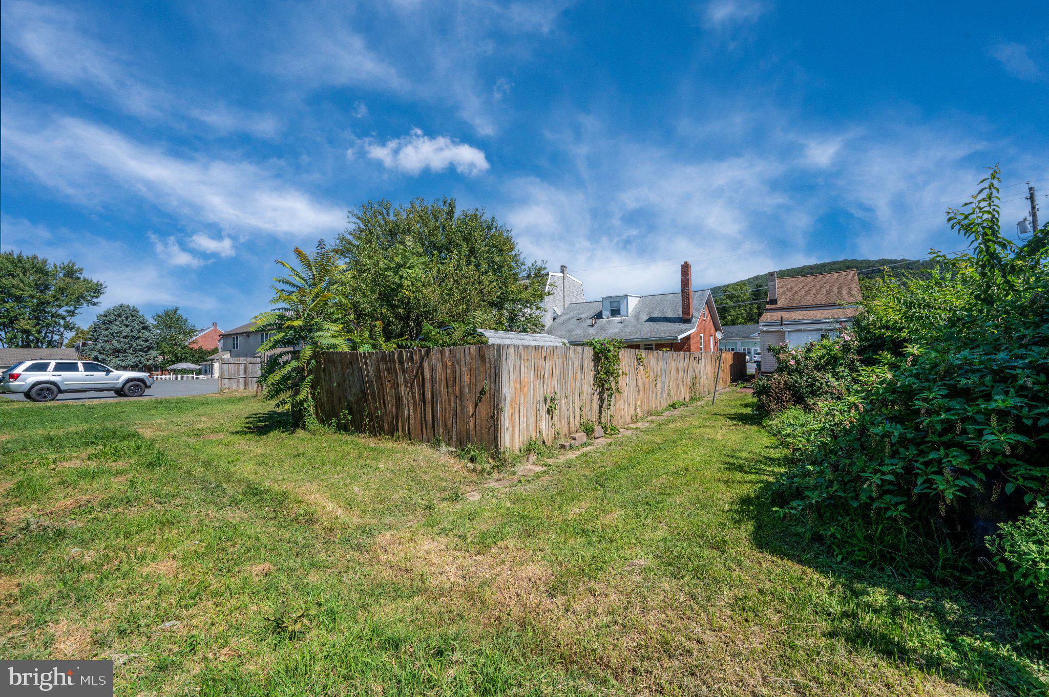 438 MORGANTOWN ROAD