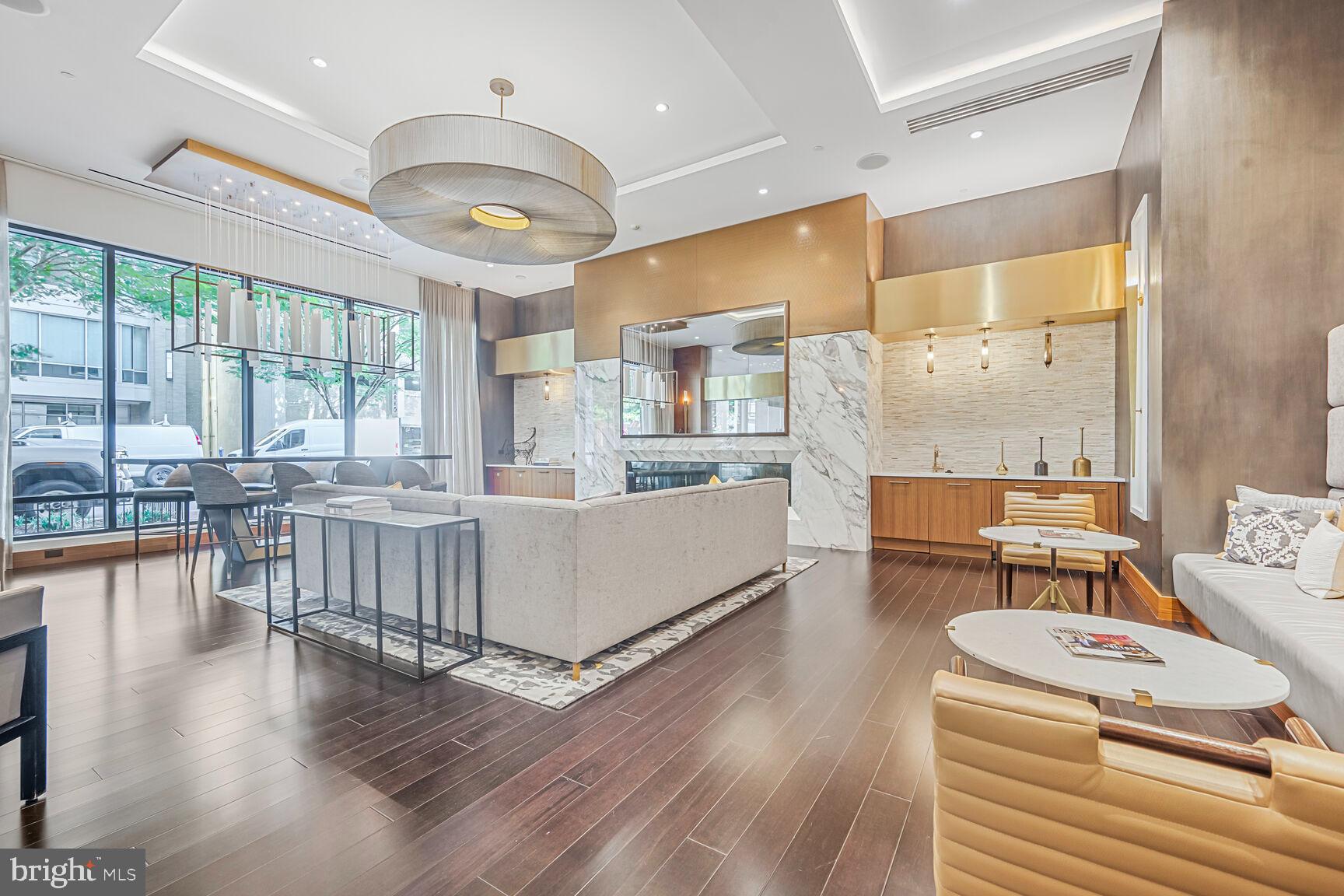 CHEVAL - Residential Lease