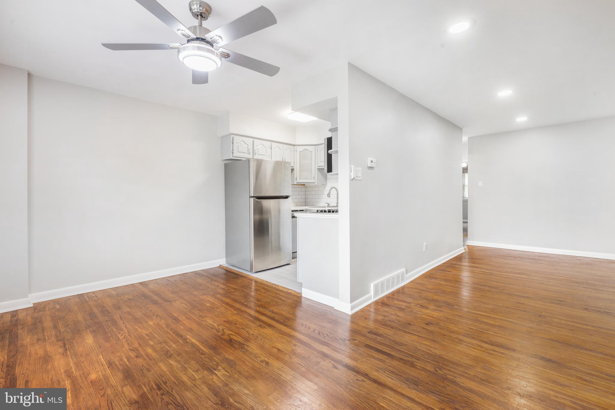 2612 W MIMI CIRCLE