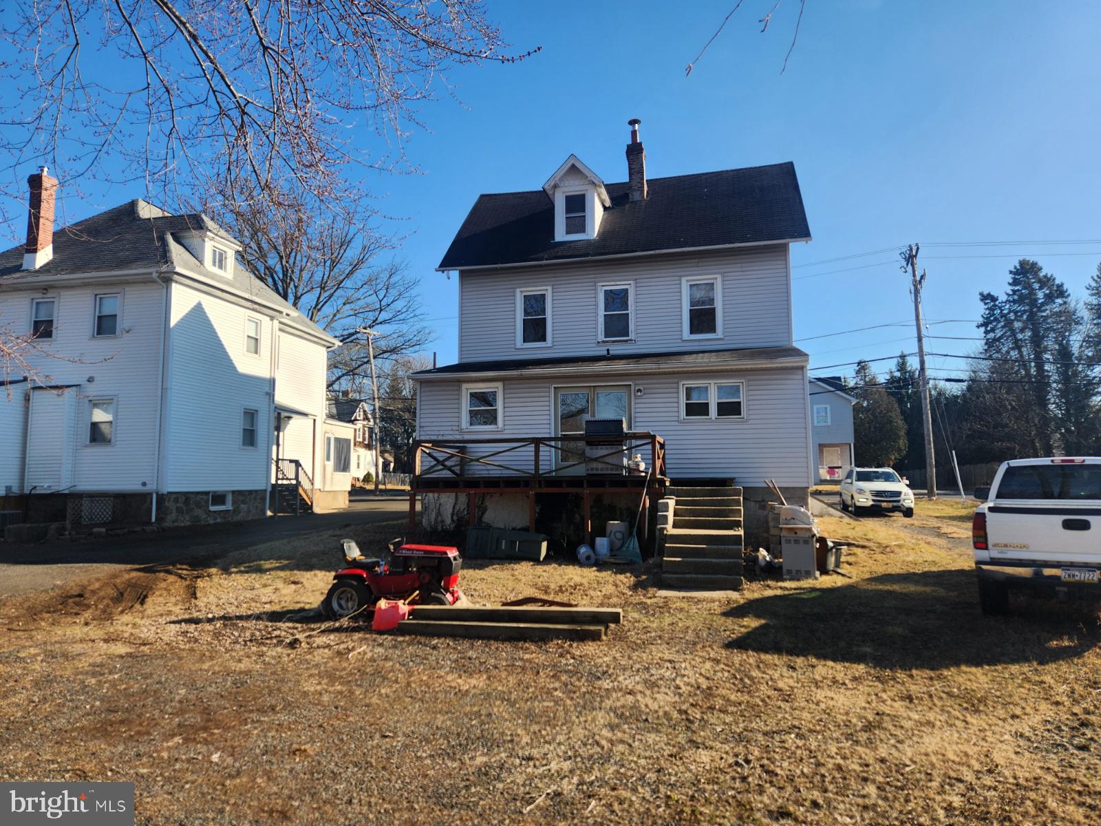 SOUTHAMPTON HGHTS - Residential