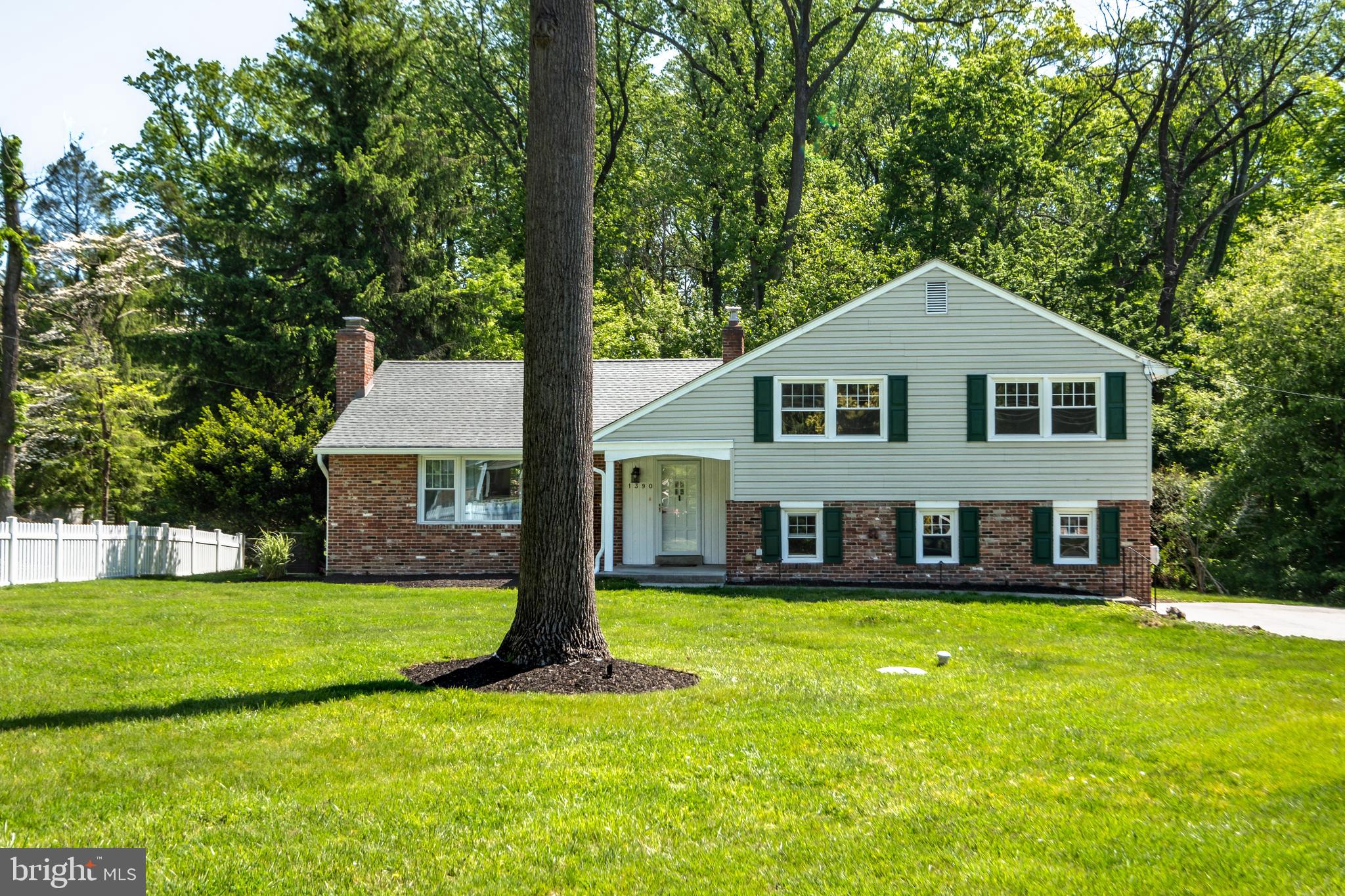 1390 PAXON PLACE