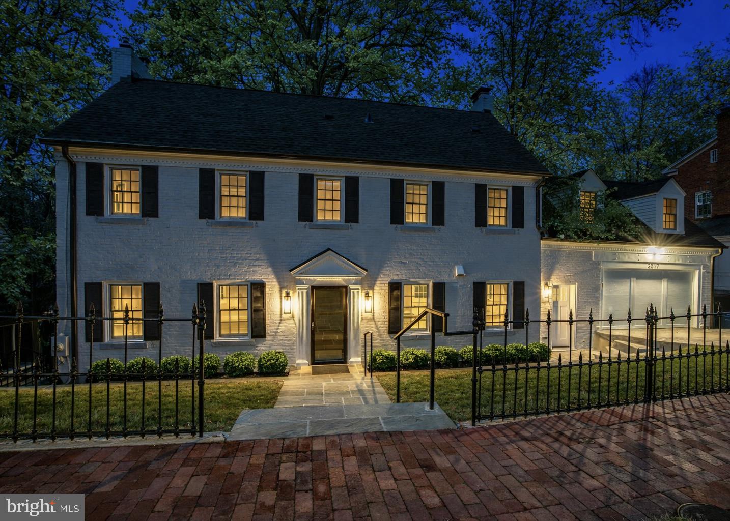 CLEVELAND PARK - Residential