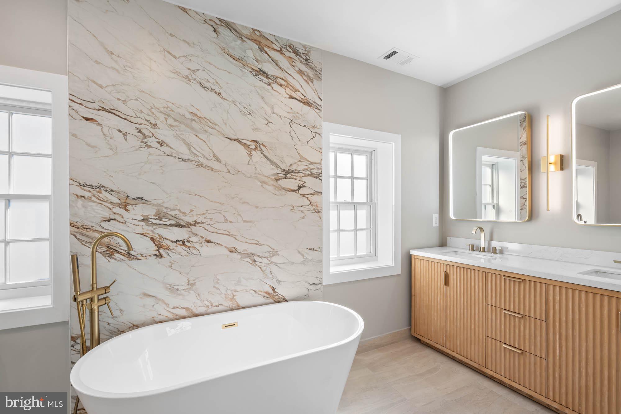 CLEVELAND PARK - Residential
