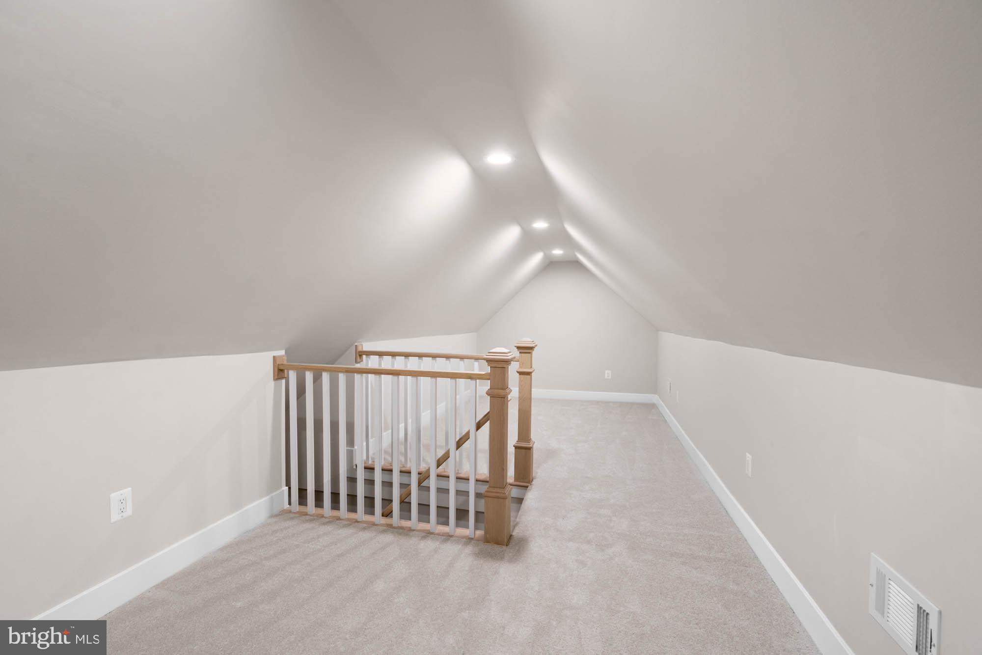 CLEVELAND PARK - Residential
