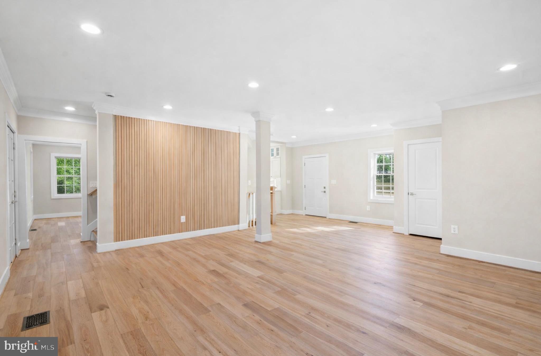 CLEVELAND PARK - Residential
