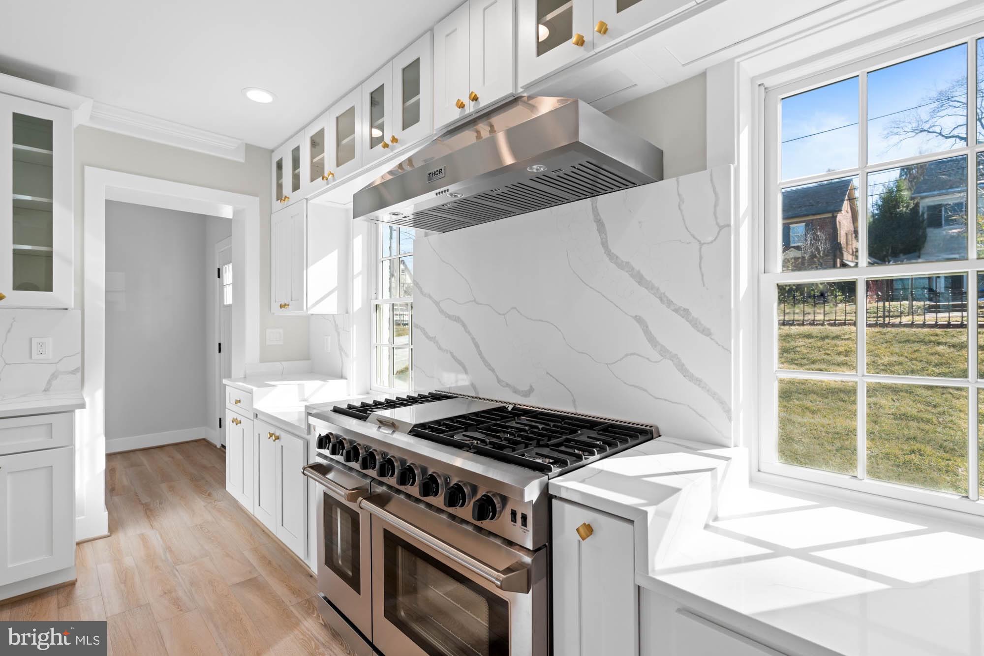 CLEVELAND PARK - Residential