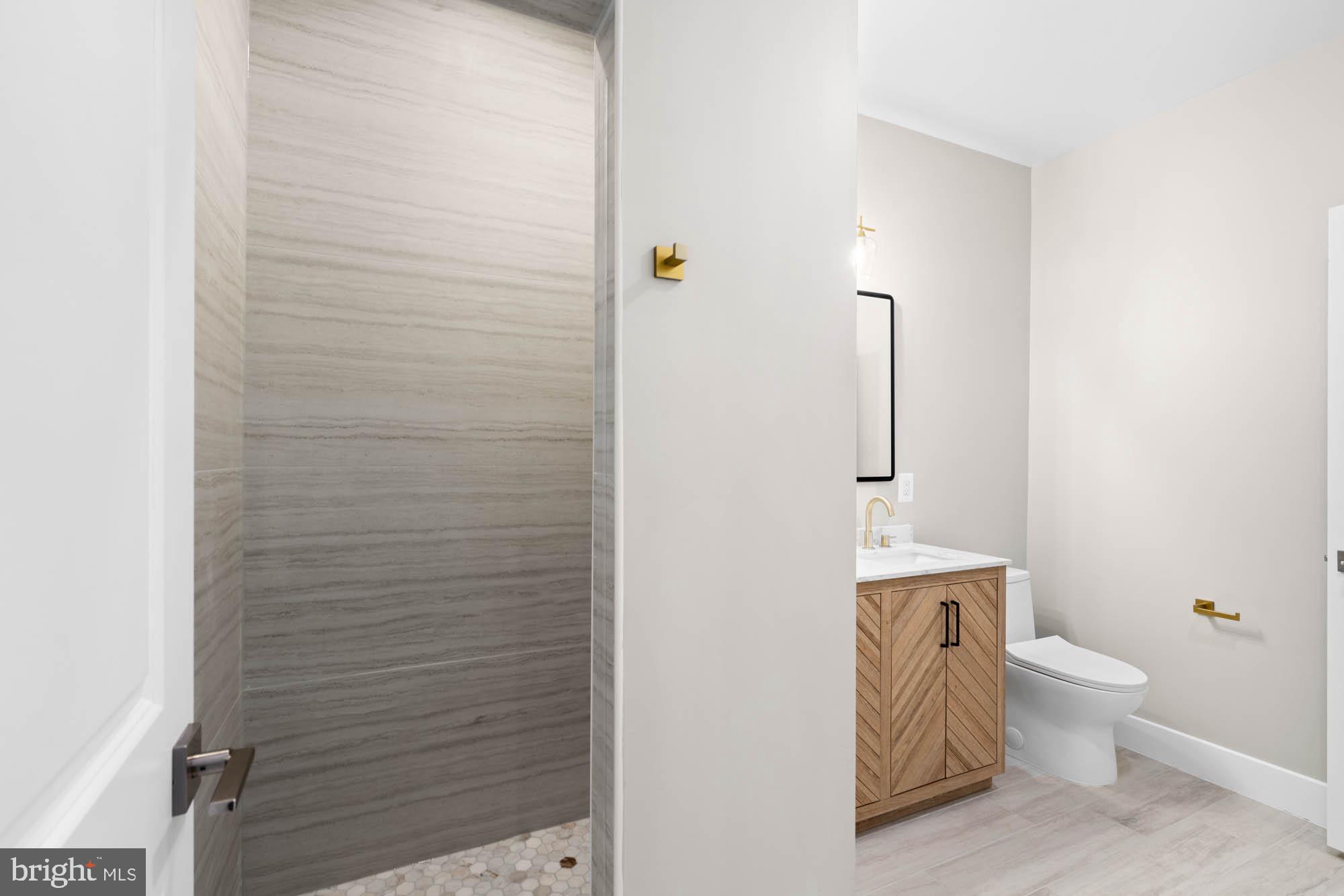 CLEVELAND PARK - Residential