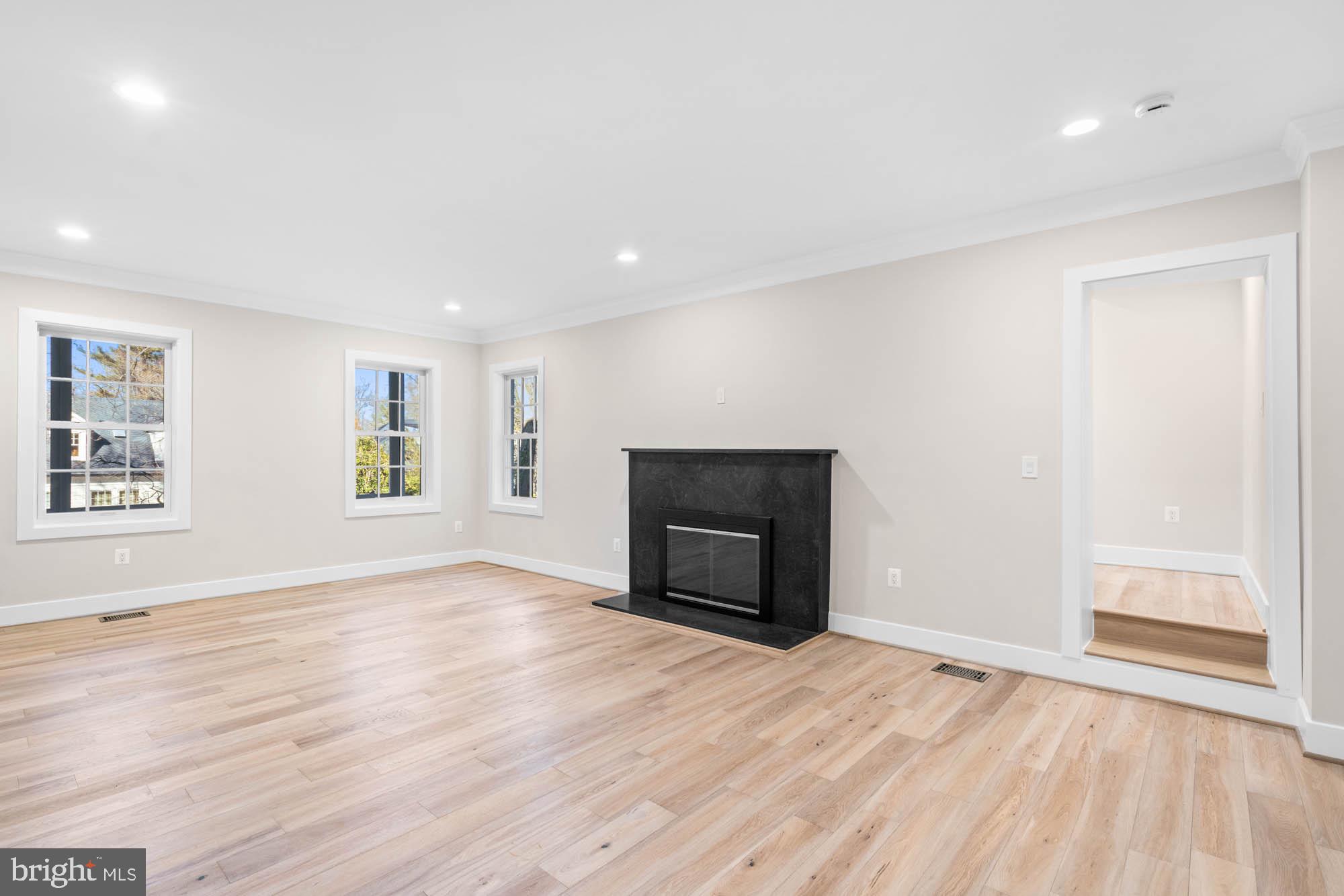 CLEVELAND PARK - Residential