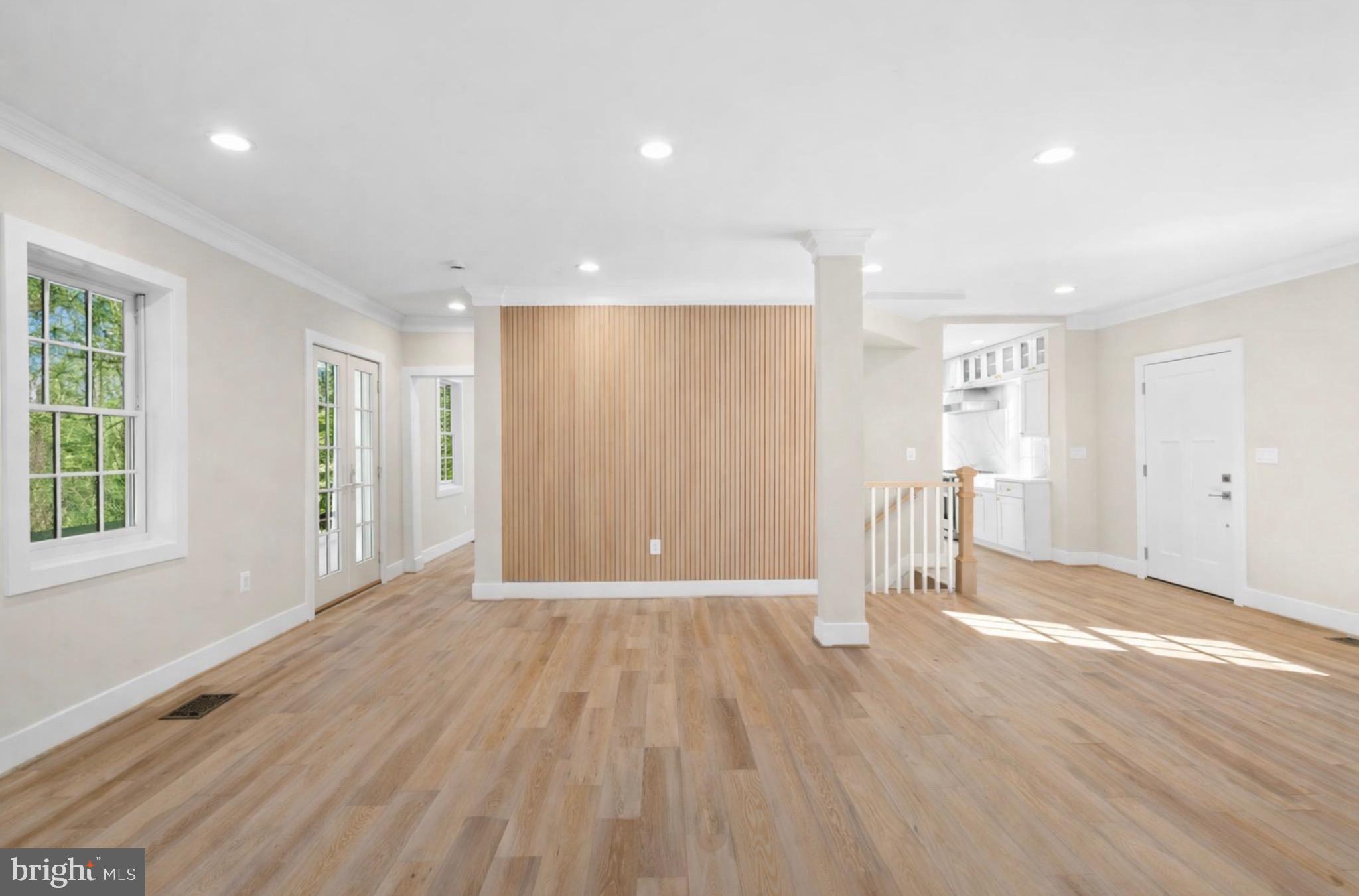 CLEVELAND PARK - Residential
