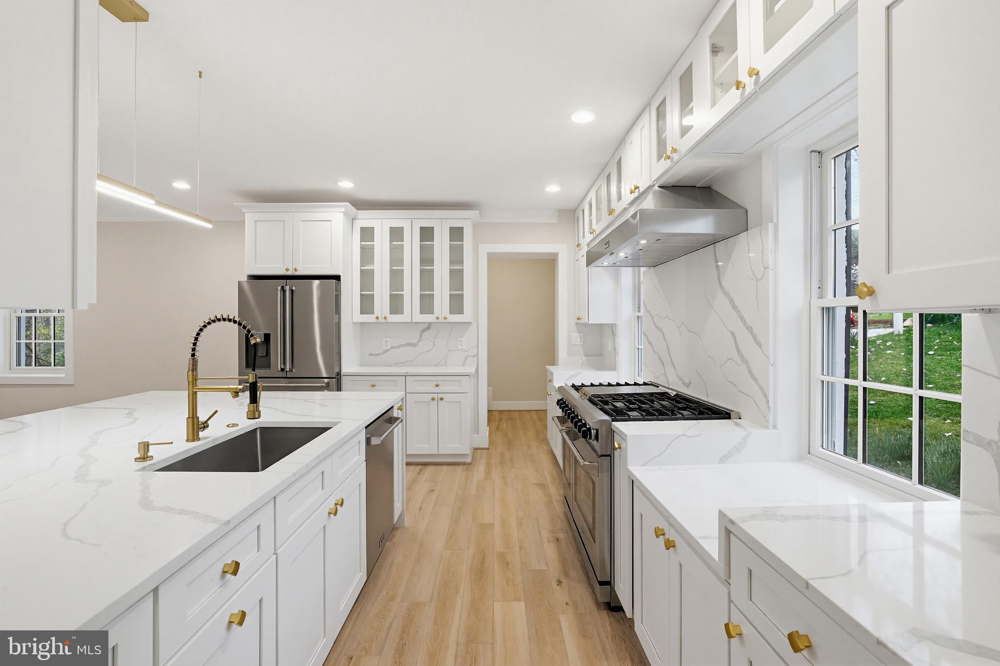 CLEVELAND PARK - Residential