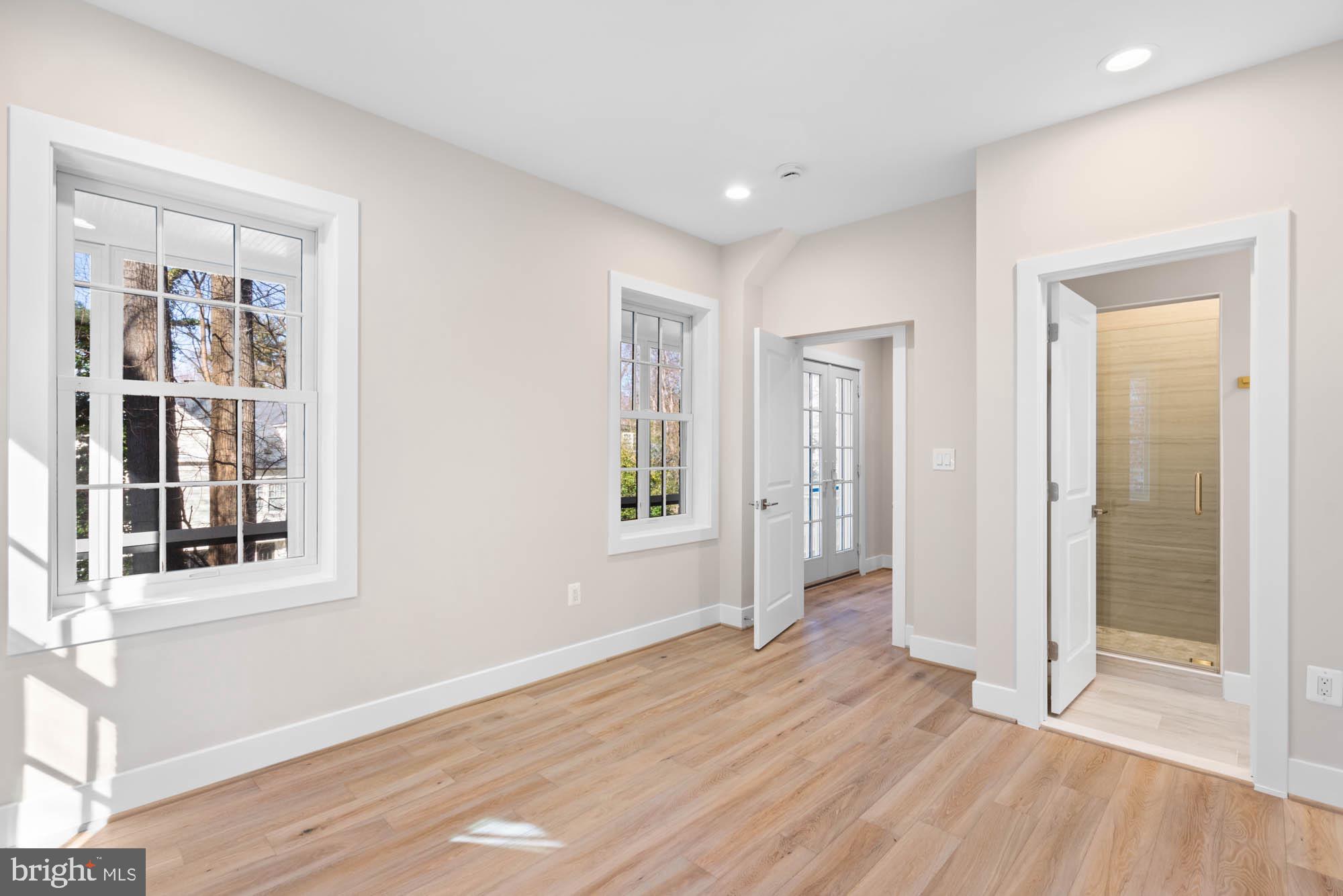 CLEVELAND PARK - Residential