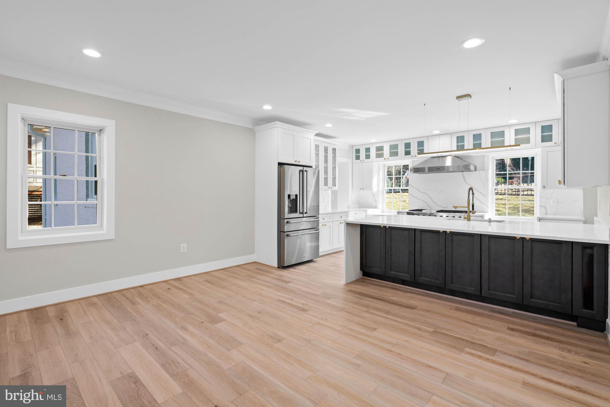 CLEVELAND PARK - Residential