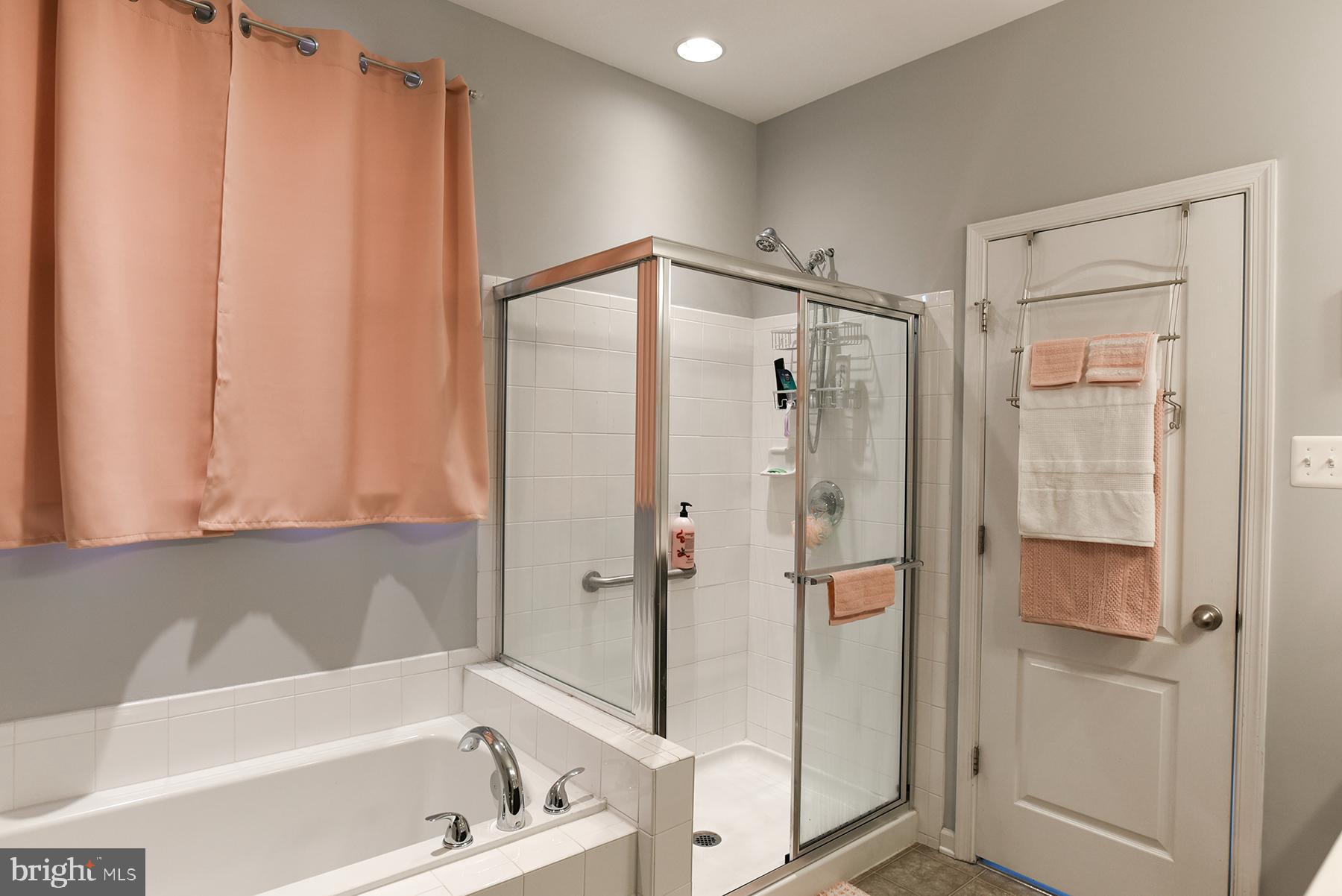 MOUNTAIN SHADOWS - Residential