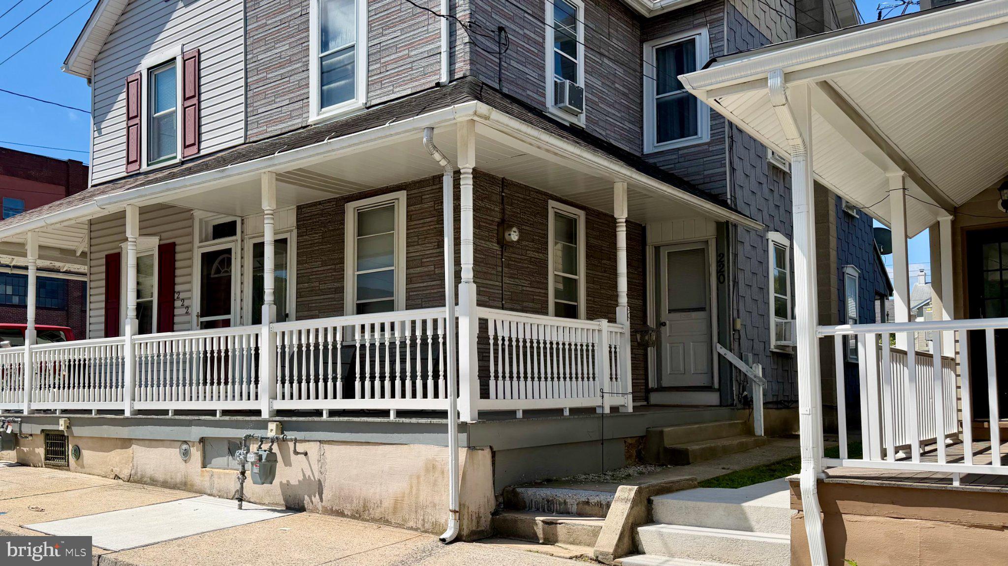 220 S 4TH STREET