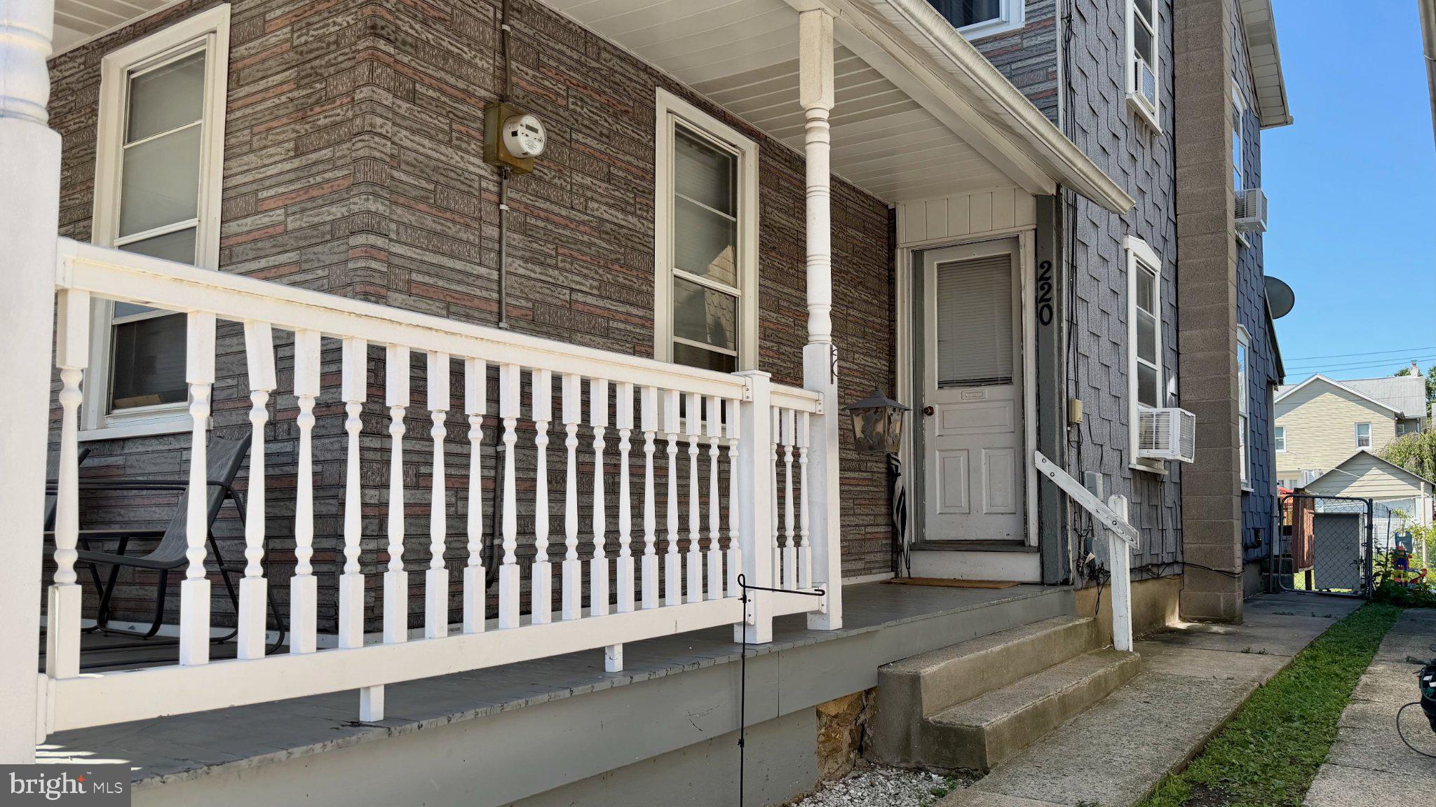 220 S 4TH STREET