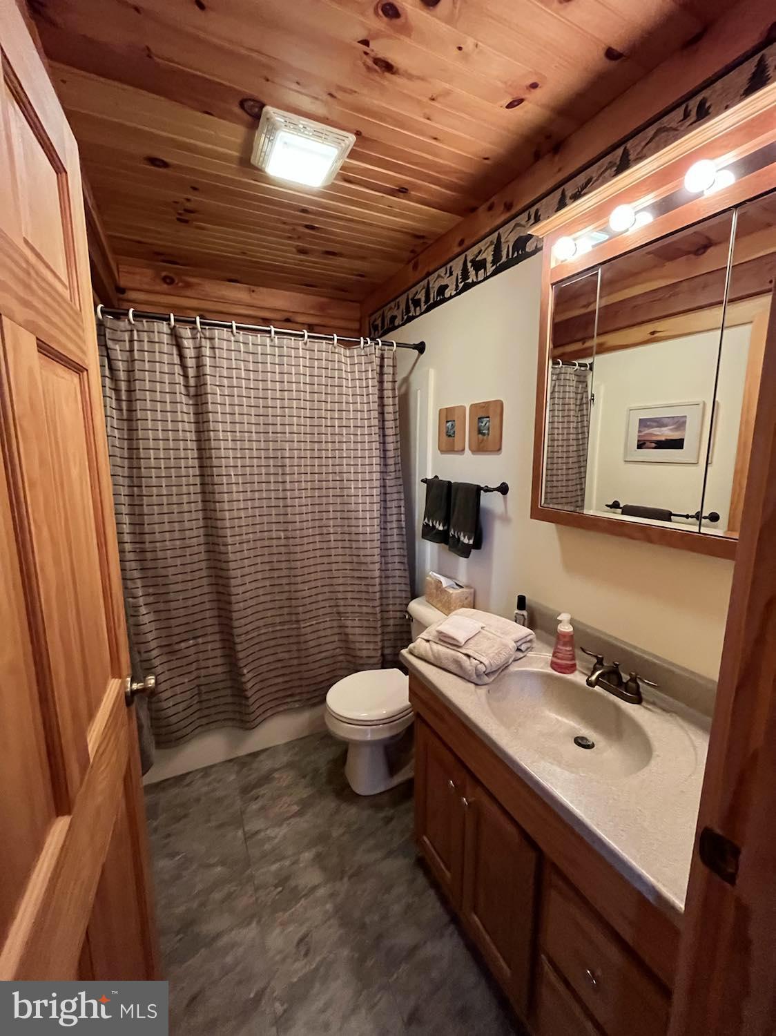 MEDALLION ESTATES - Residential