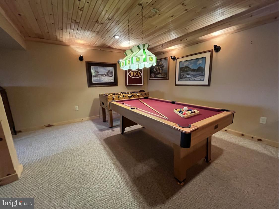 MEDALLION ESTATES - Residential