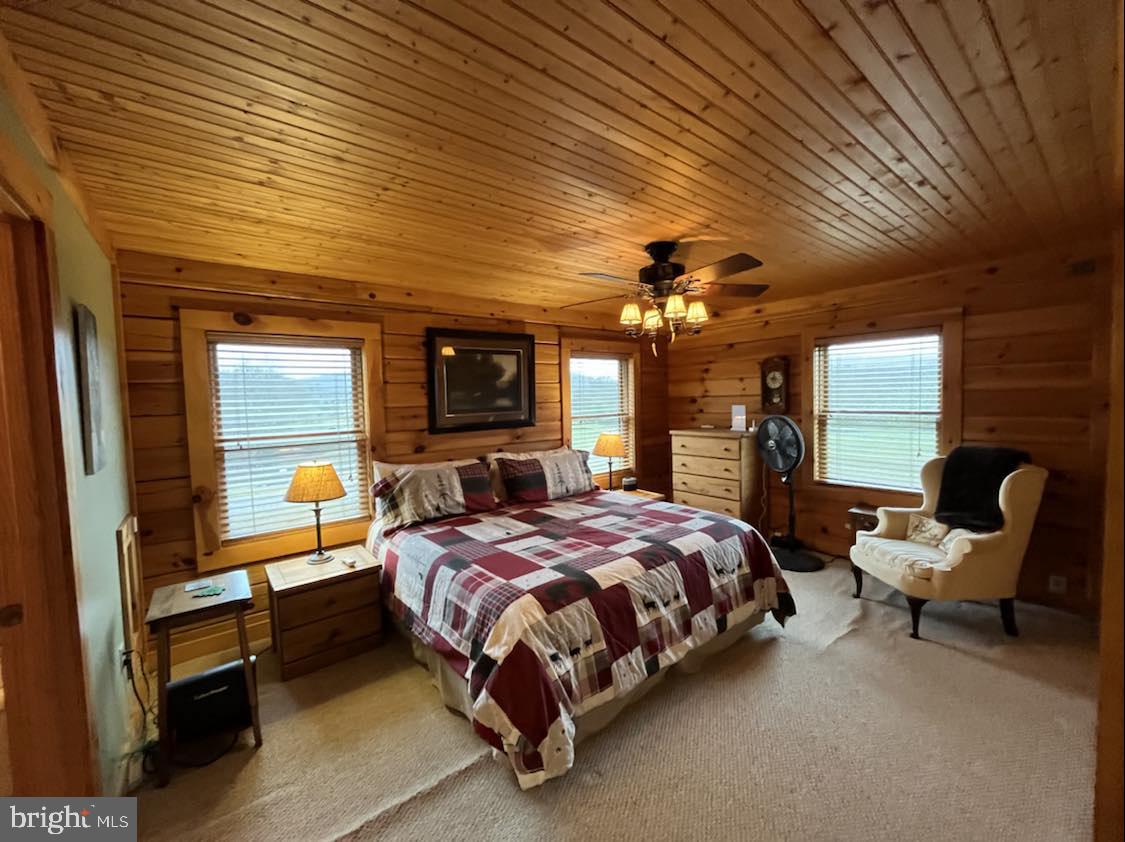 MEDALLION ESTATES - Residential