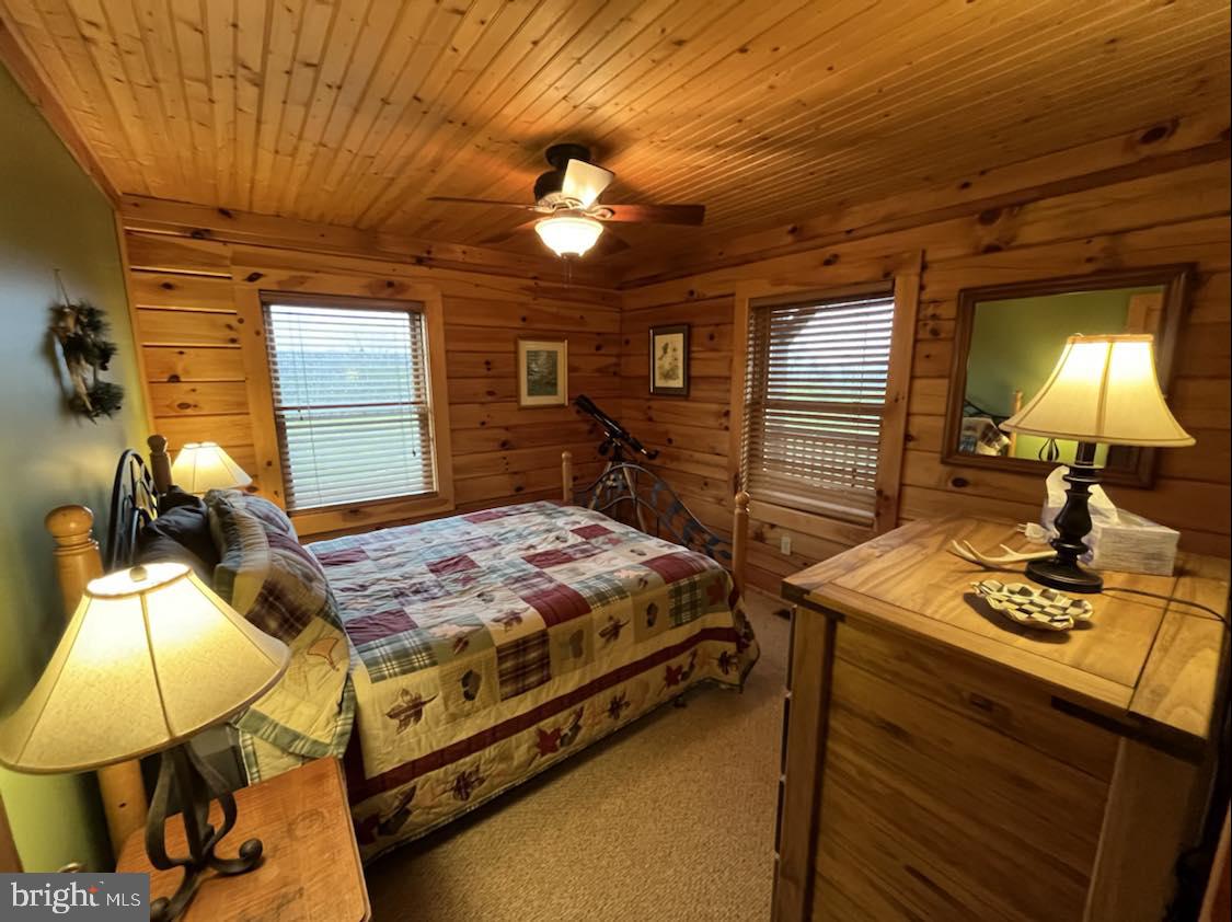 MEDALLION ESTATES - Residential