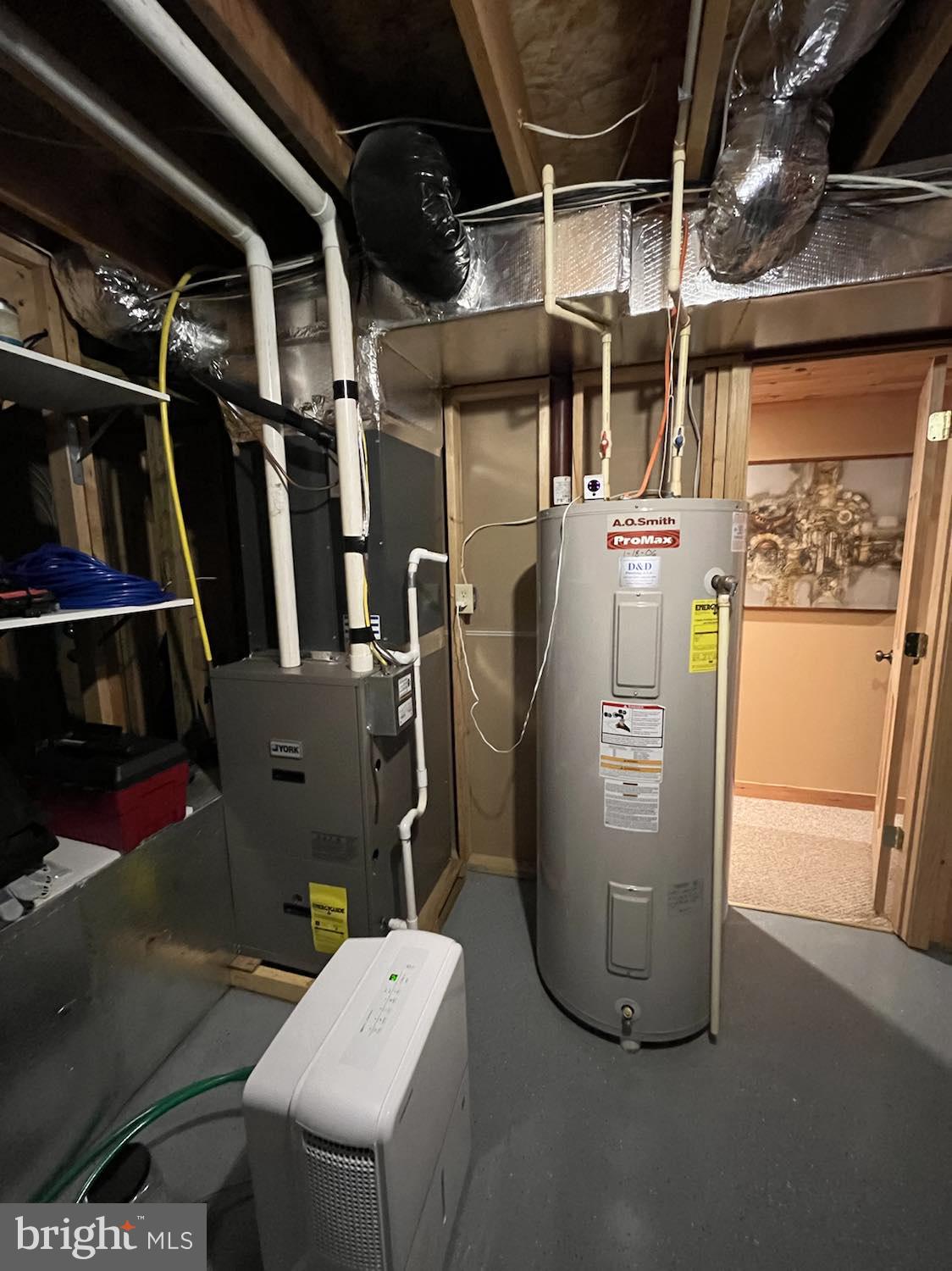 MEDALLION ESTATES - Residential