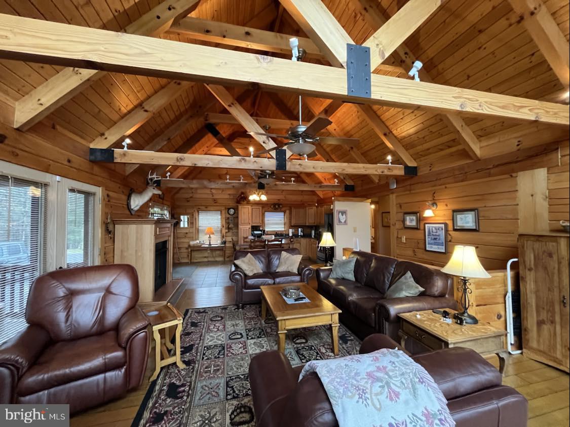 MEDALLION ESTATES - Residential