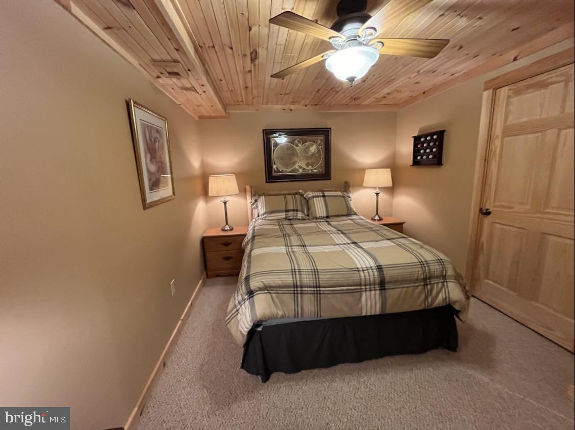 MEDALLION ESTATES - Residential