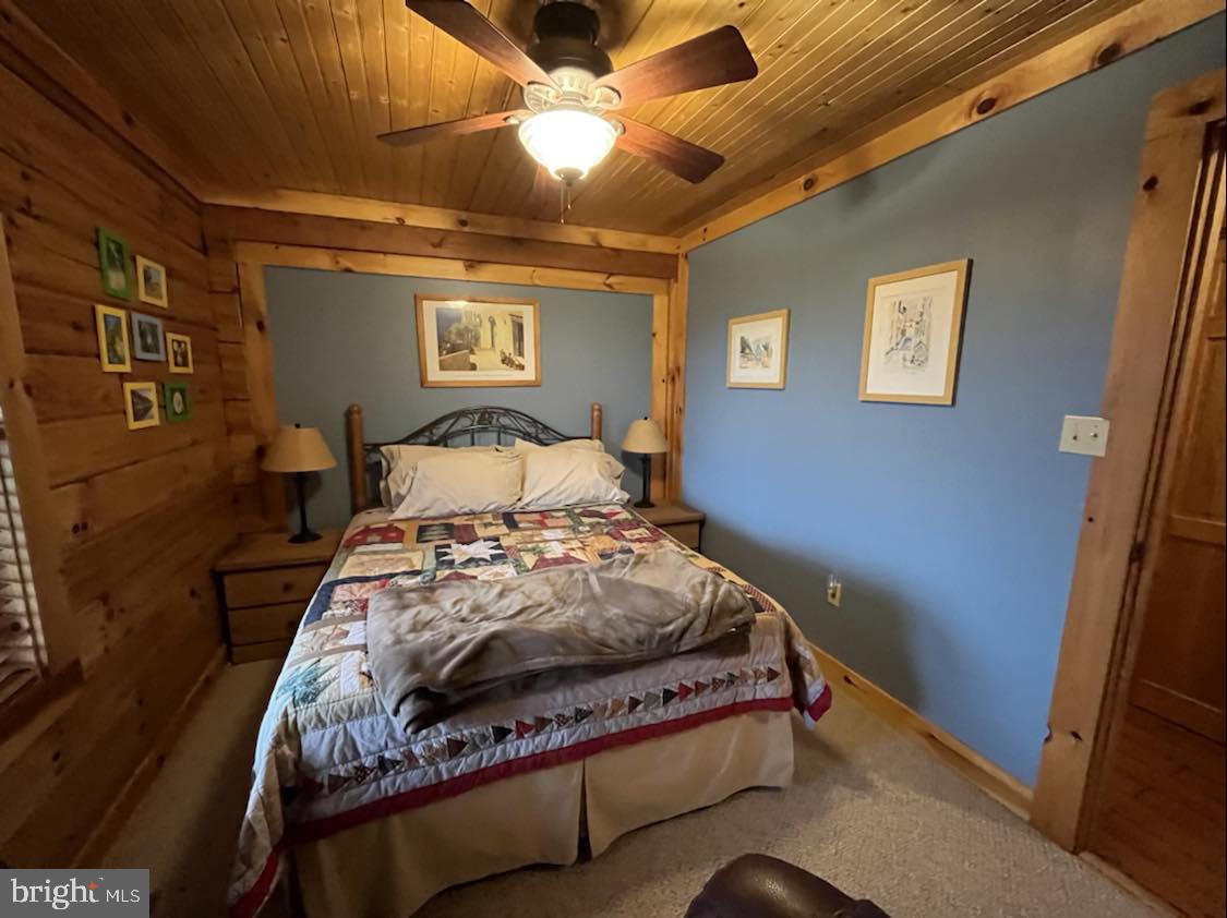 MEDALLION ESTATES - Residential