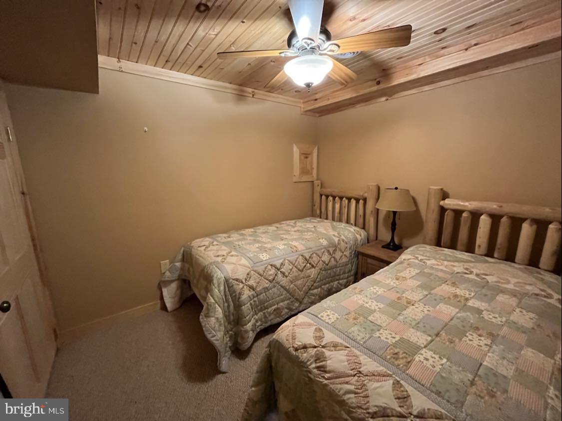 MEDALLION ESTATES - Residential