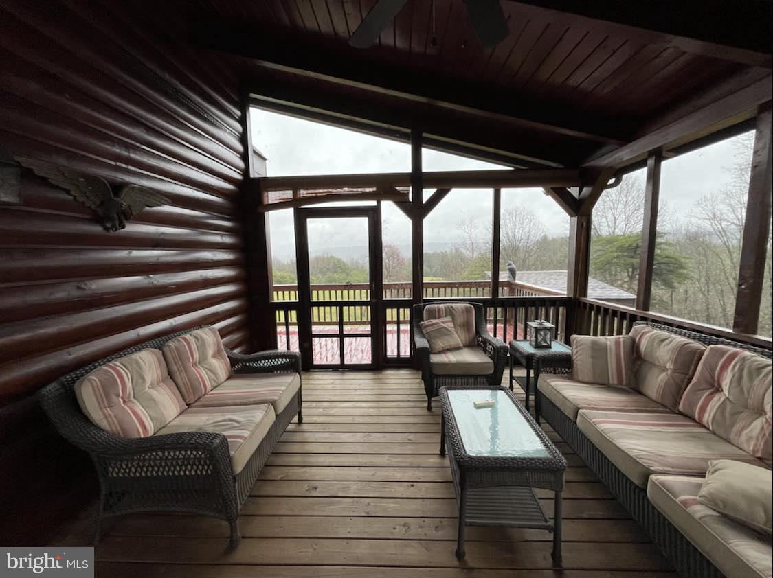 MEDALLION ESTATES - Residential