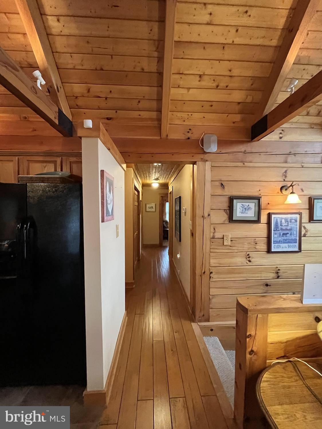 MEDALLION ESTATES - Residential