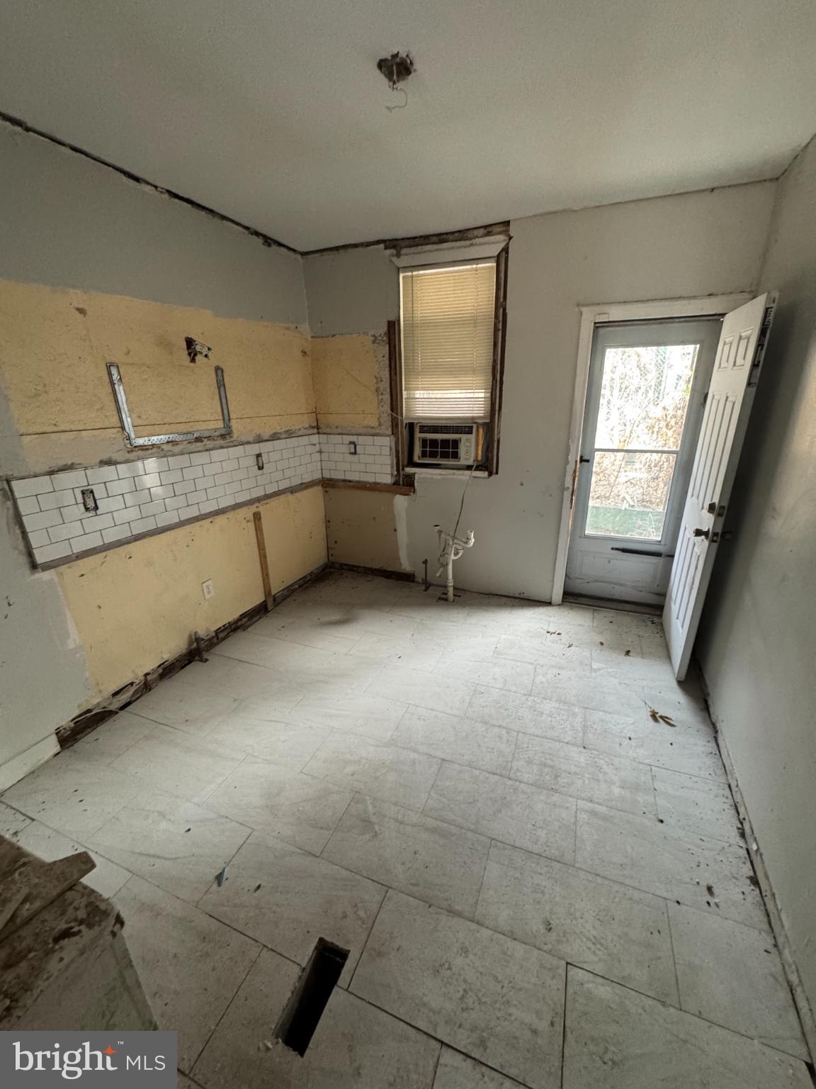 PORT RICHMOND - Residential