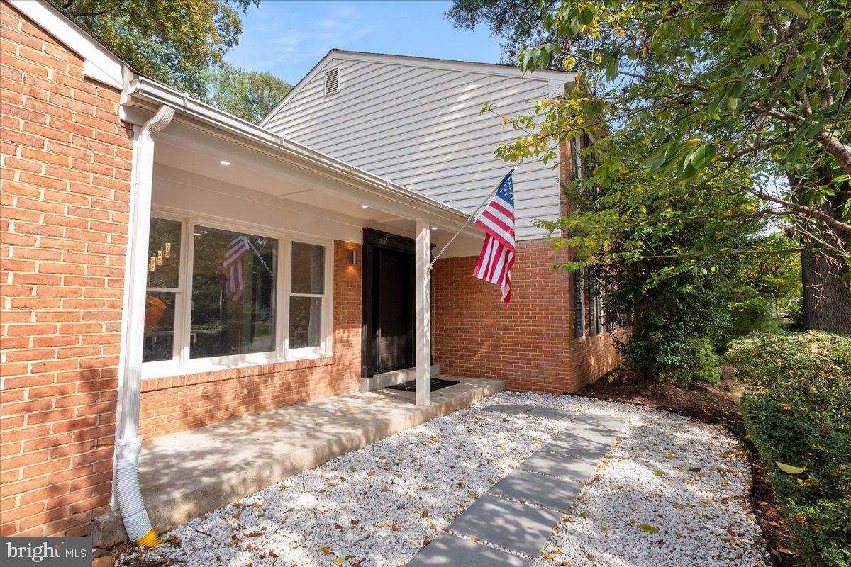 12183 HOLLY KNOLL CIRCLE