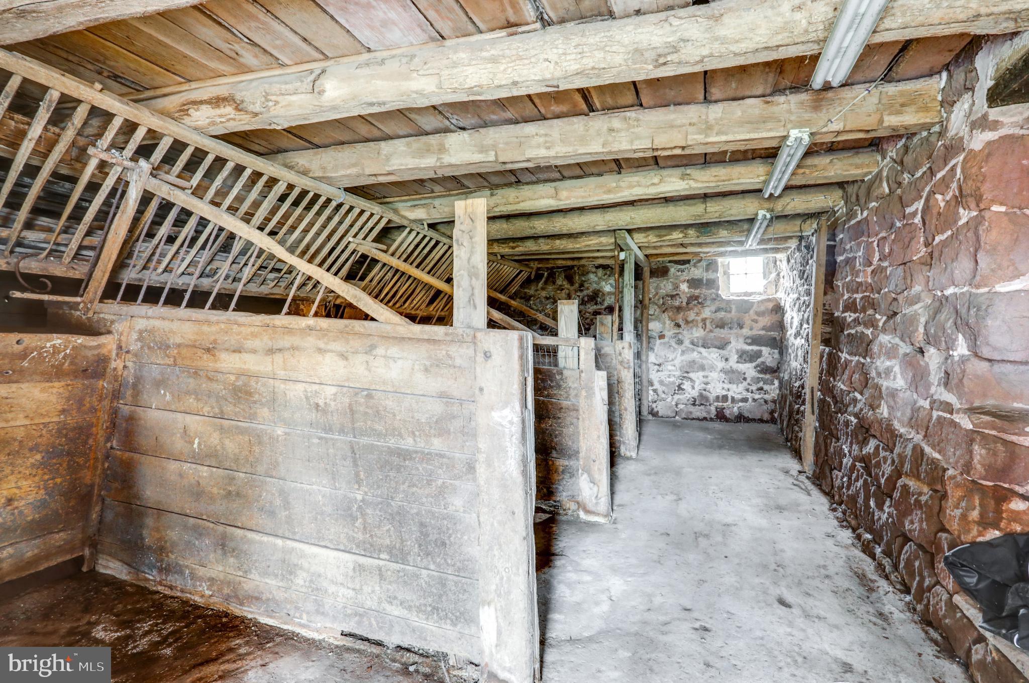 BRECKNOCK TOWNSHIP - Residential