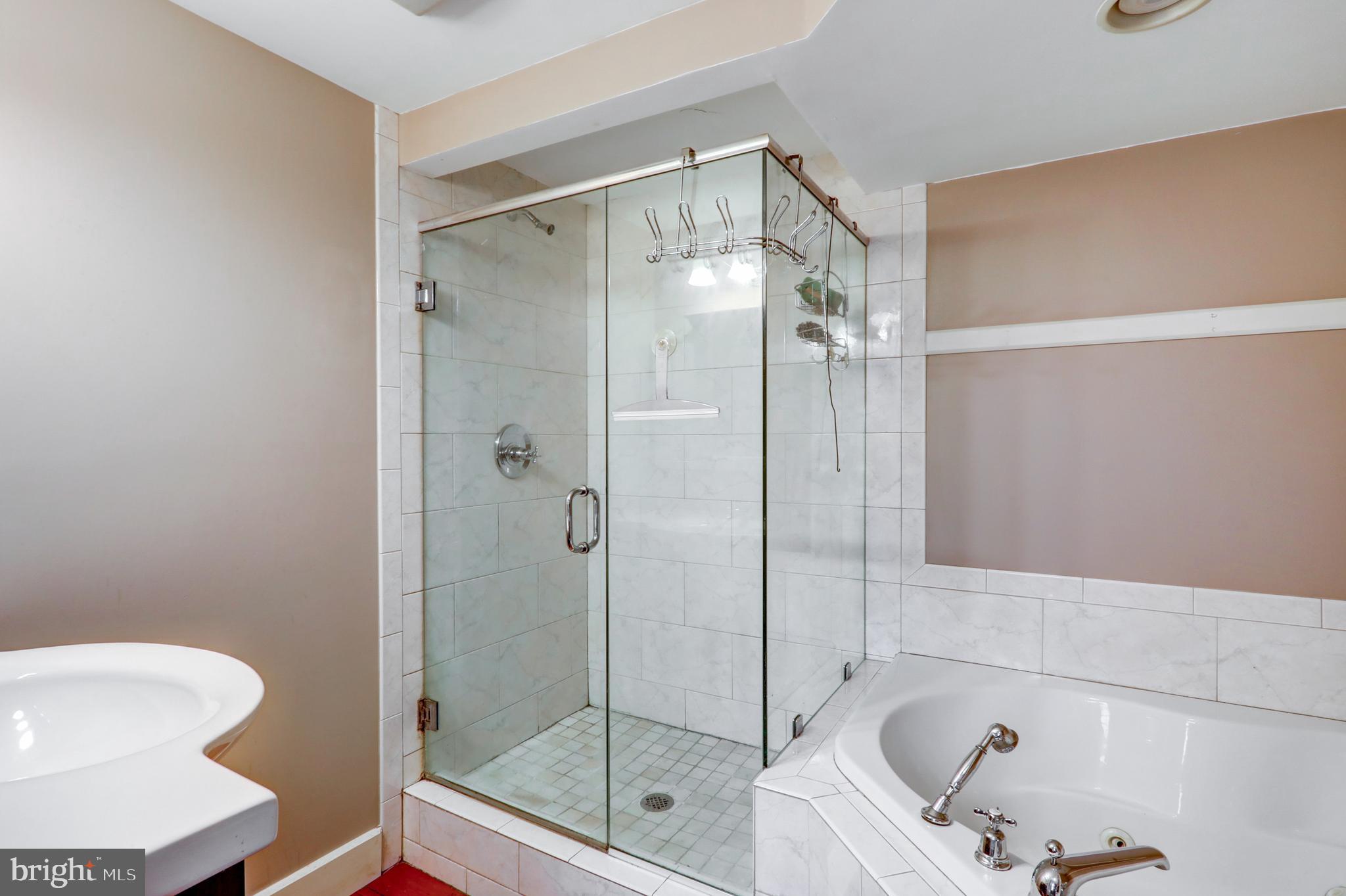 BRECKNOCK TOWNSHIP - Residential