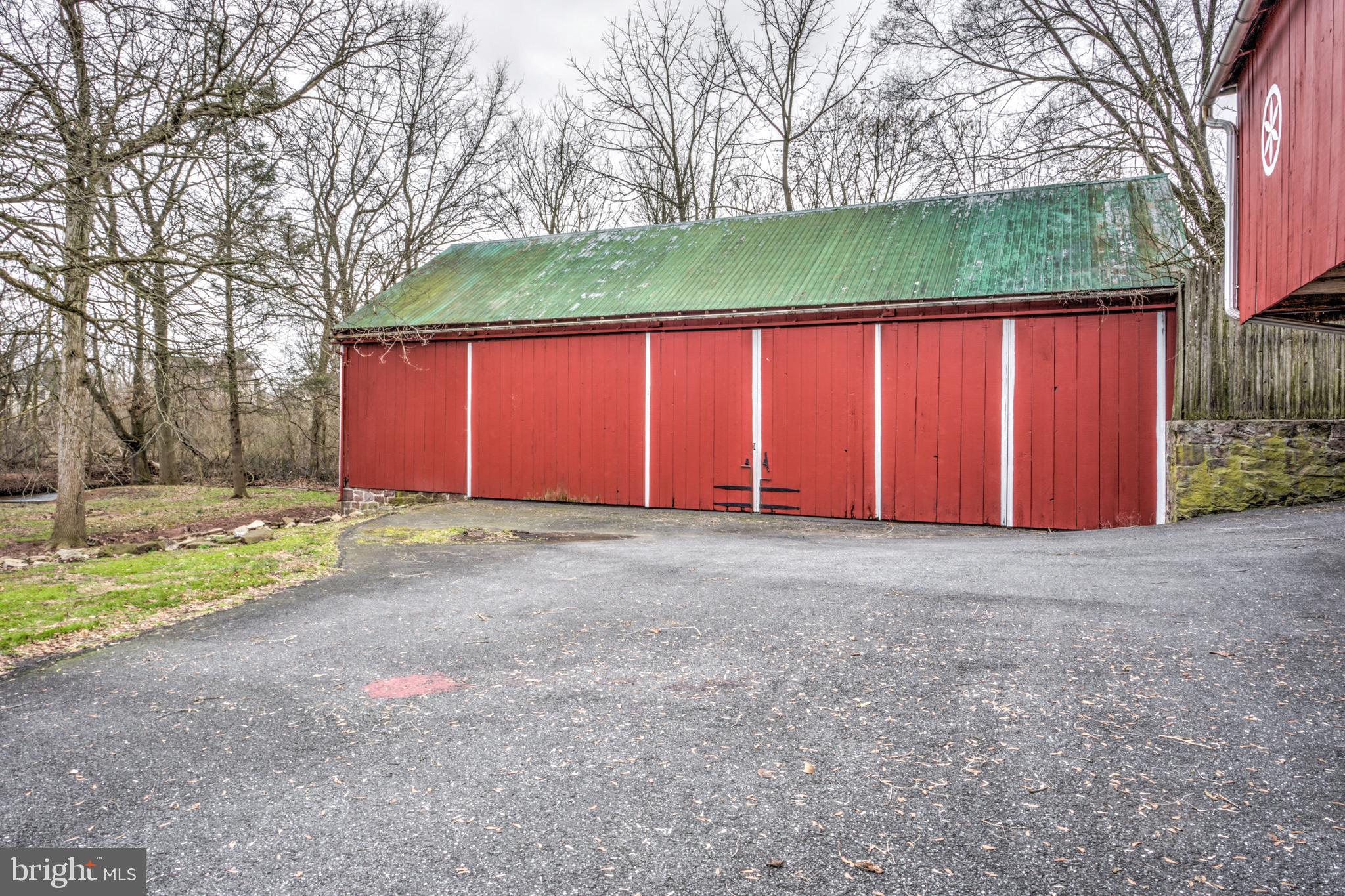 BRECKNOCK TOWNSHIP - Residential