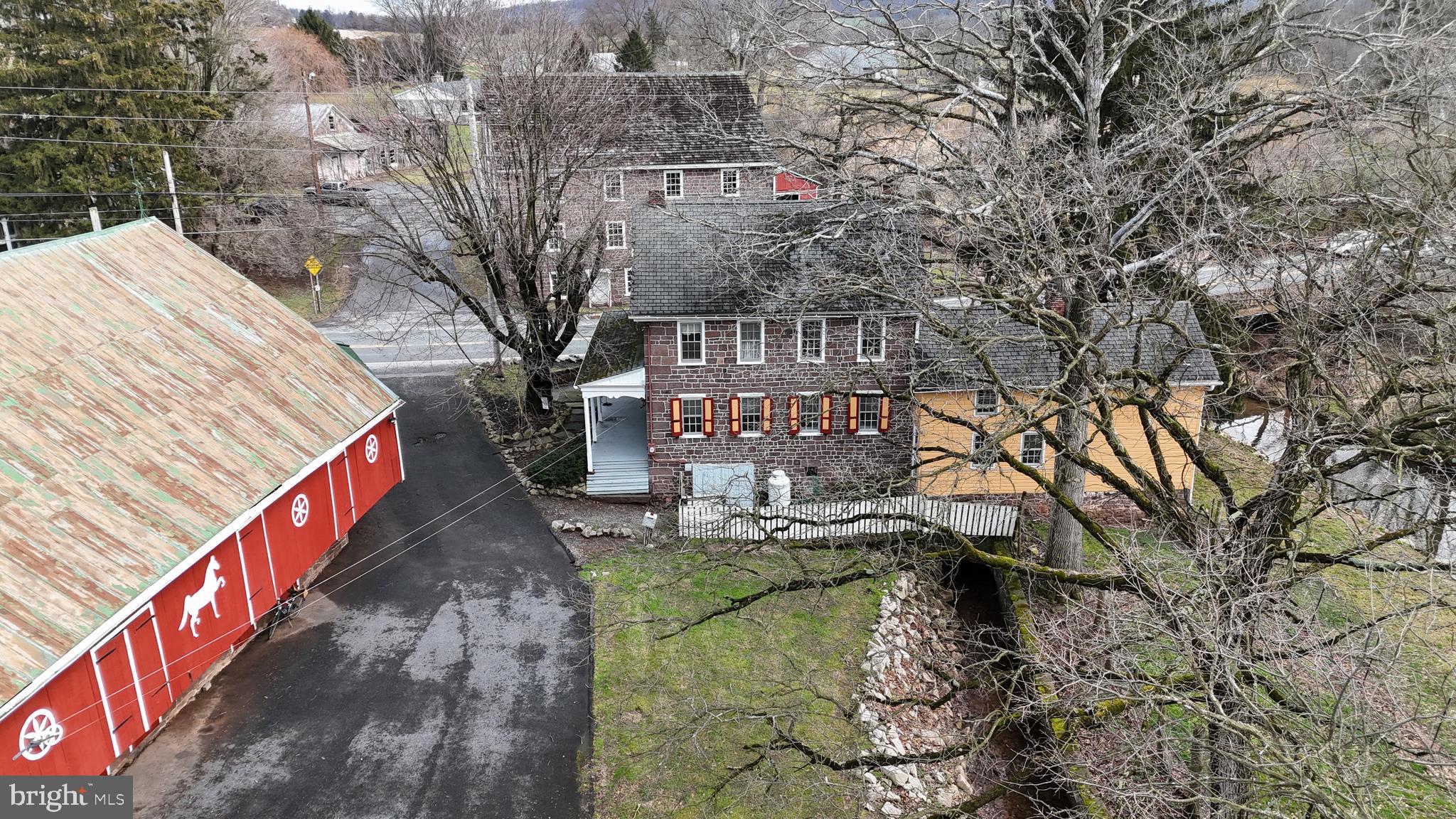 BRECKNOCK TOWNSHIP - Residential