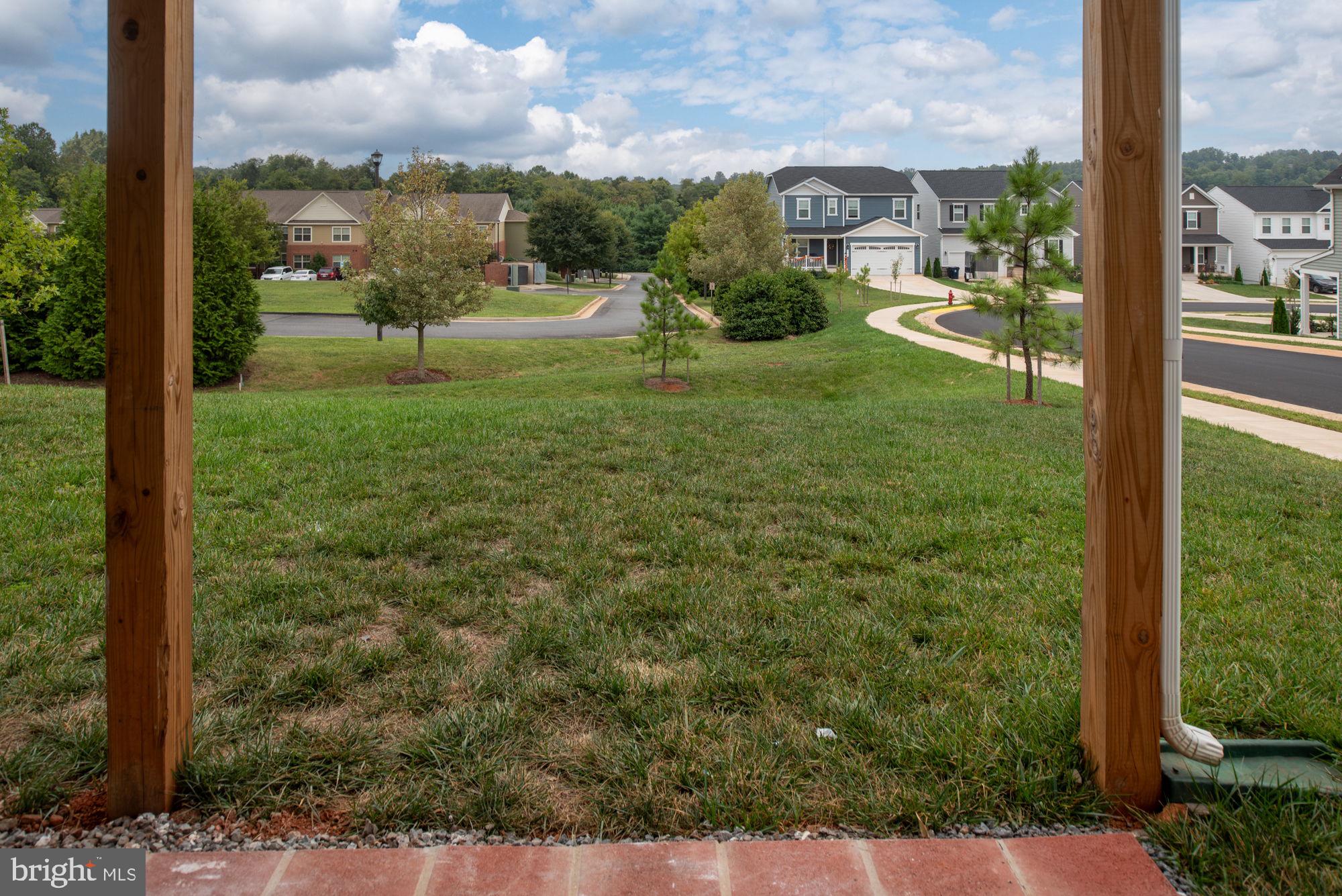 ROUND HILL MEADOWS - Residential