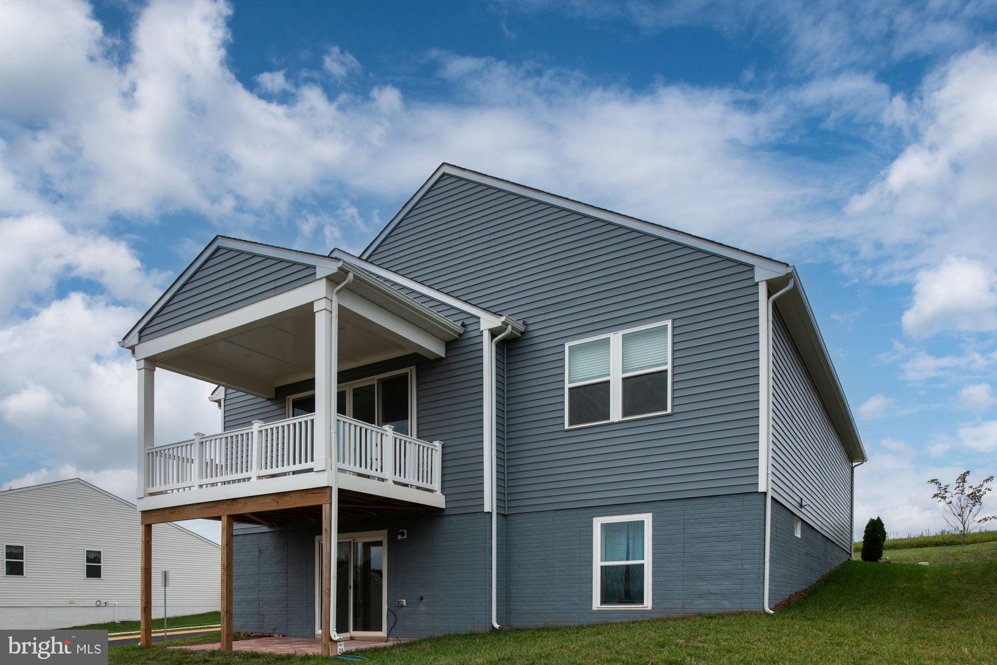 ROUND HILL MEADOWS - Residential