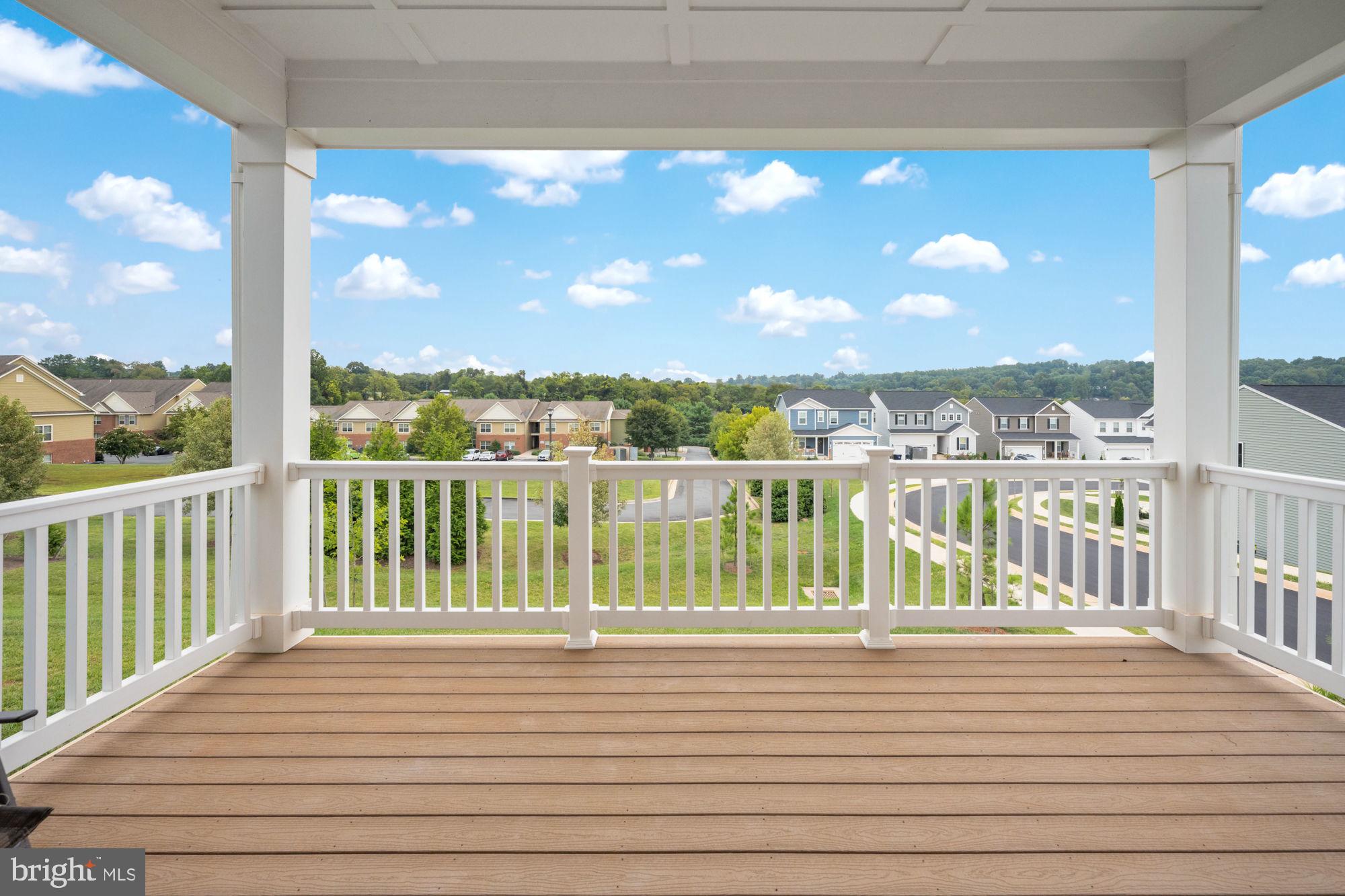 ROUND HILL MEADOWS - Residential