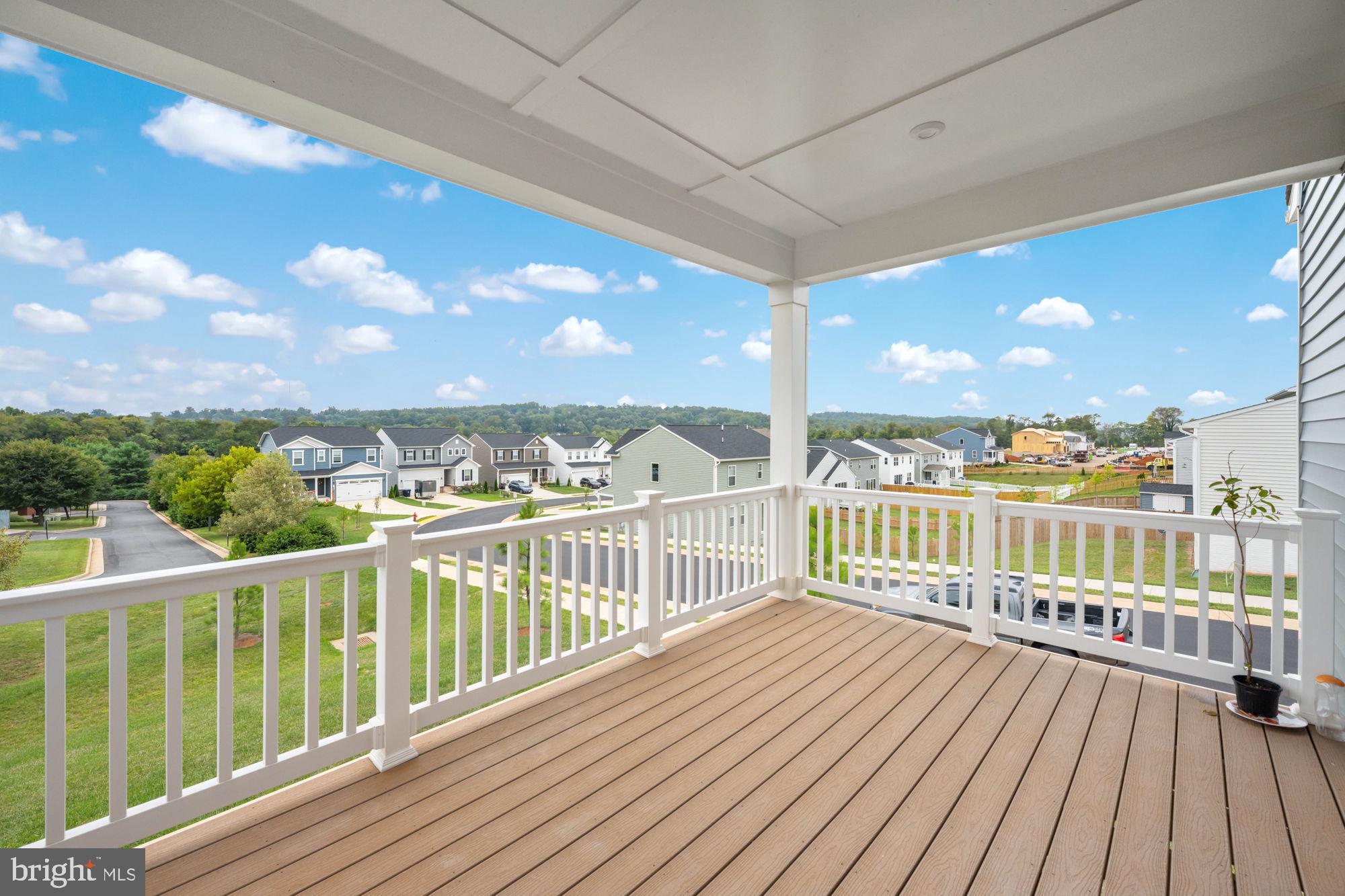 ROUND HILL MEADOWS - Residential