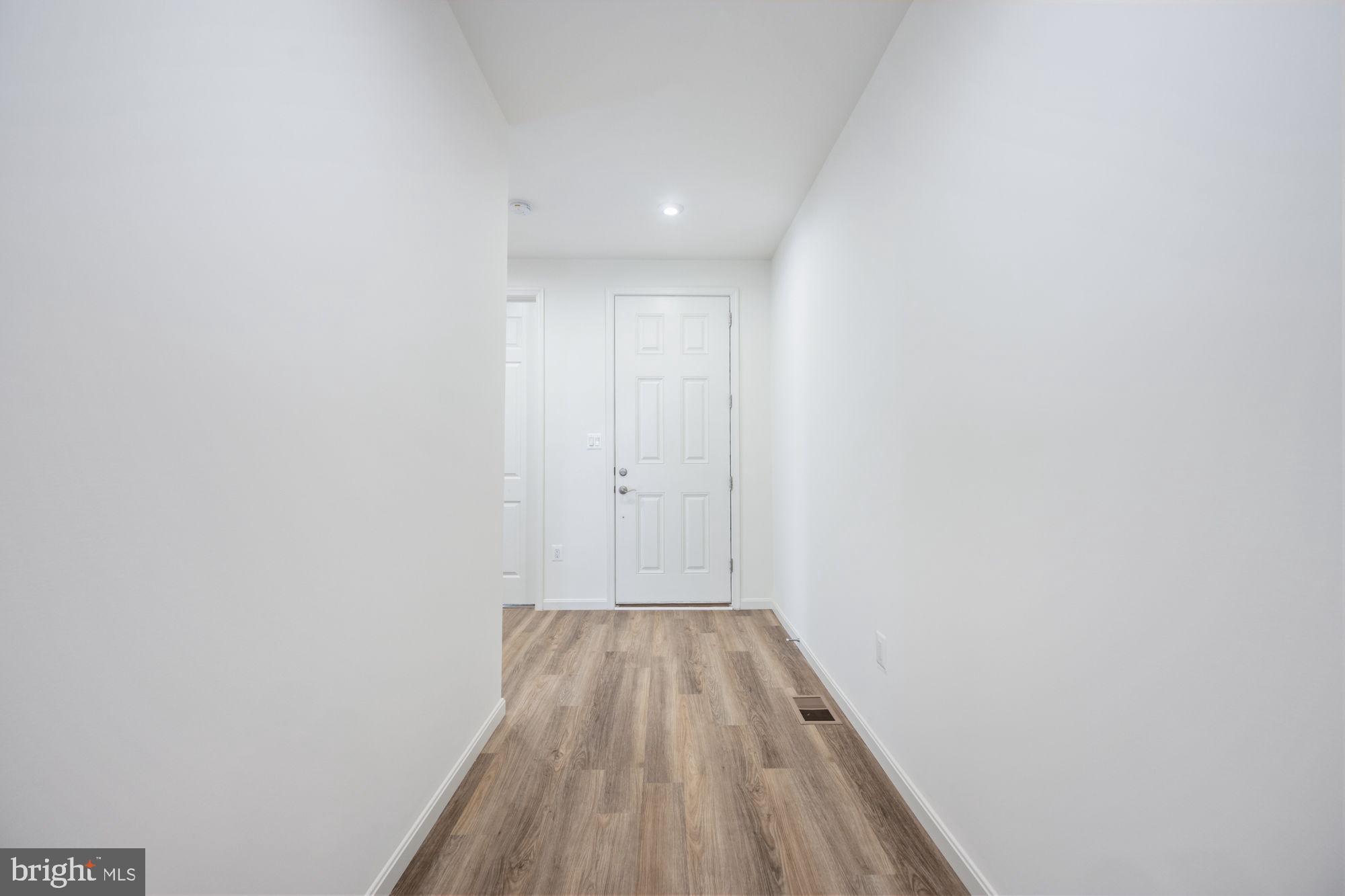 ROUND HILL MEADOWS - Residential