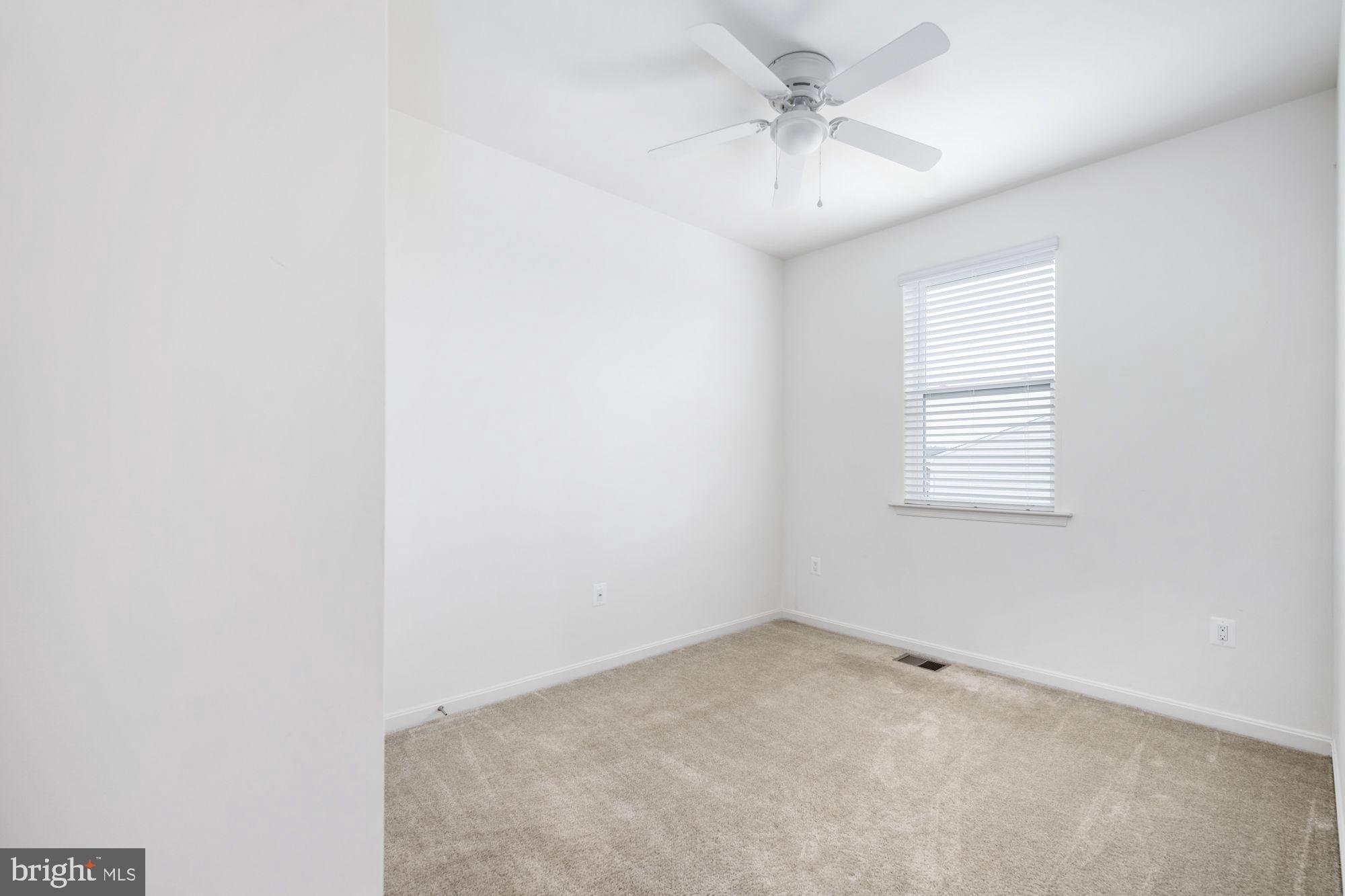 ROUND HILL MEADOWS - Residential