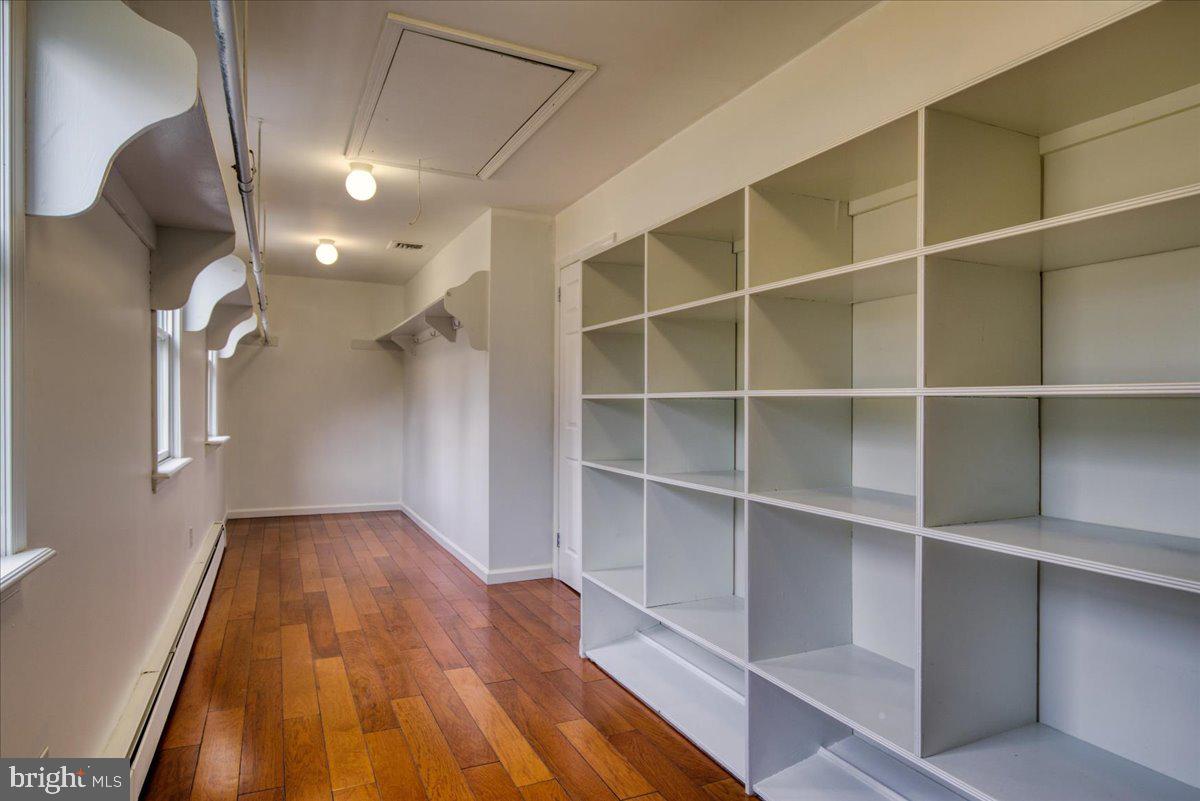 VALLEY FORGE MTN - Residential Lease