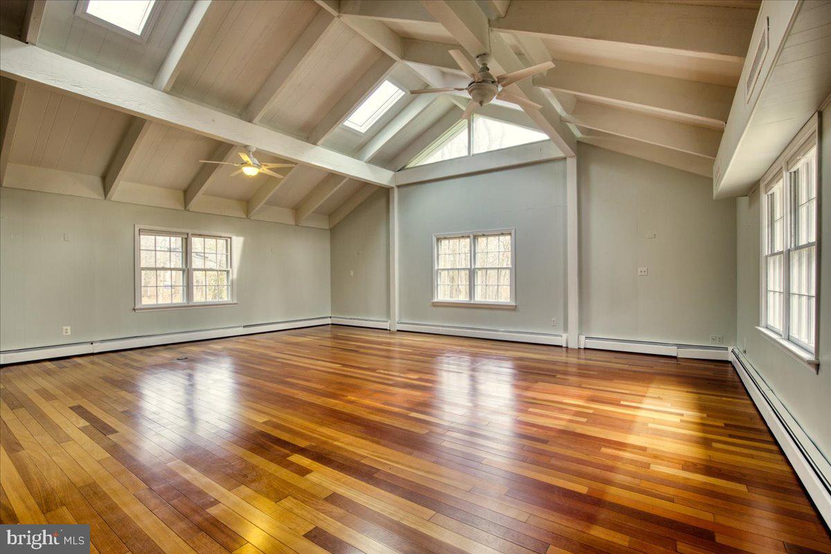 VALLEY FORGE MTN - Residential Lease