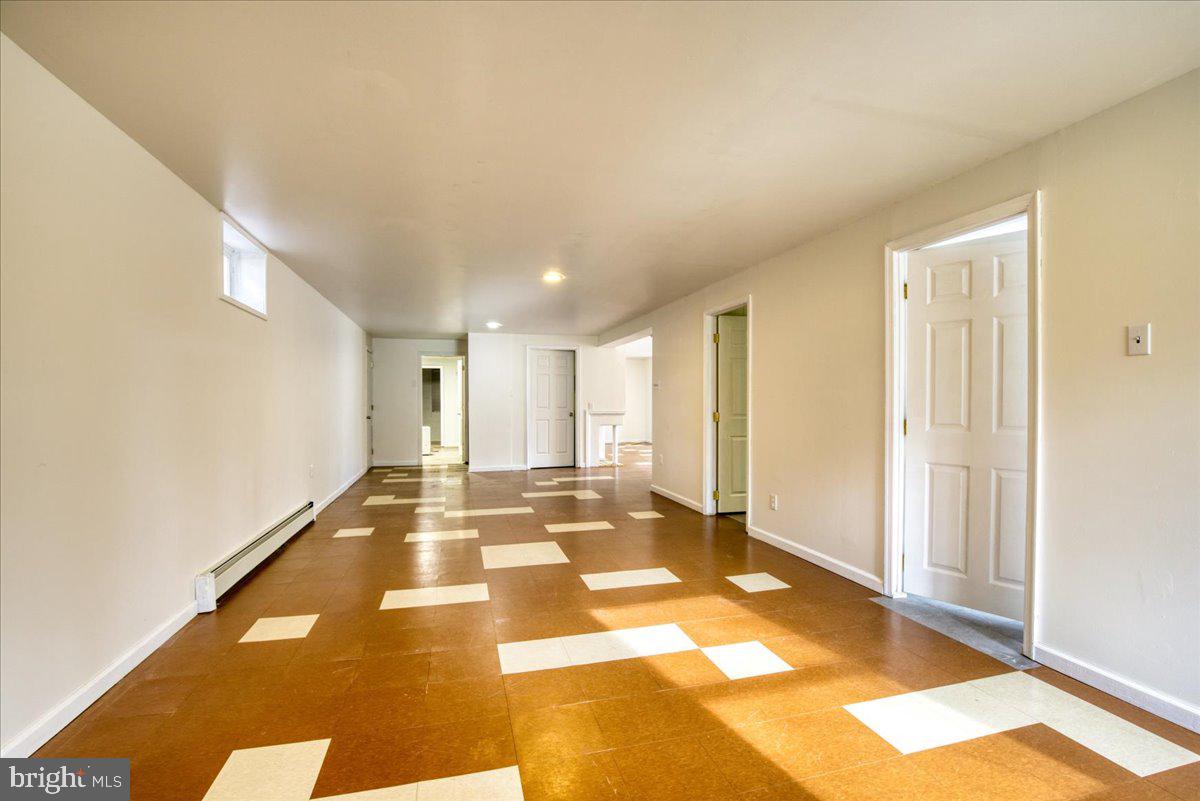 VALLEY FORGE MTN - Residential Lease